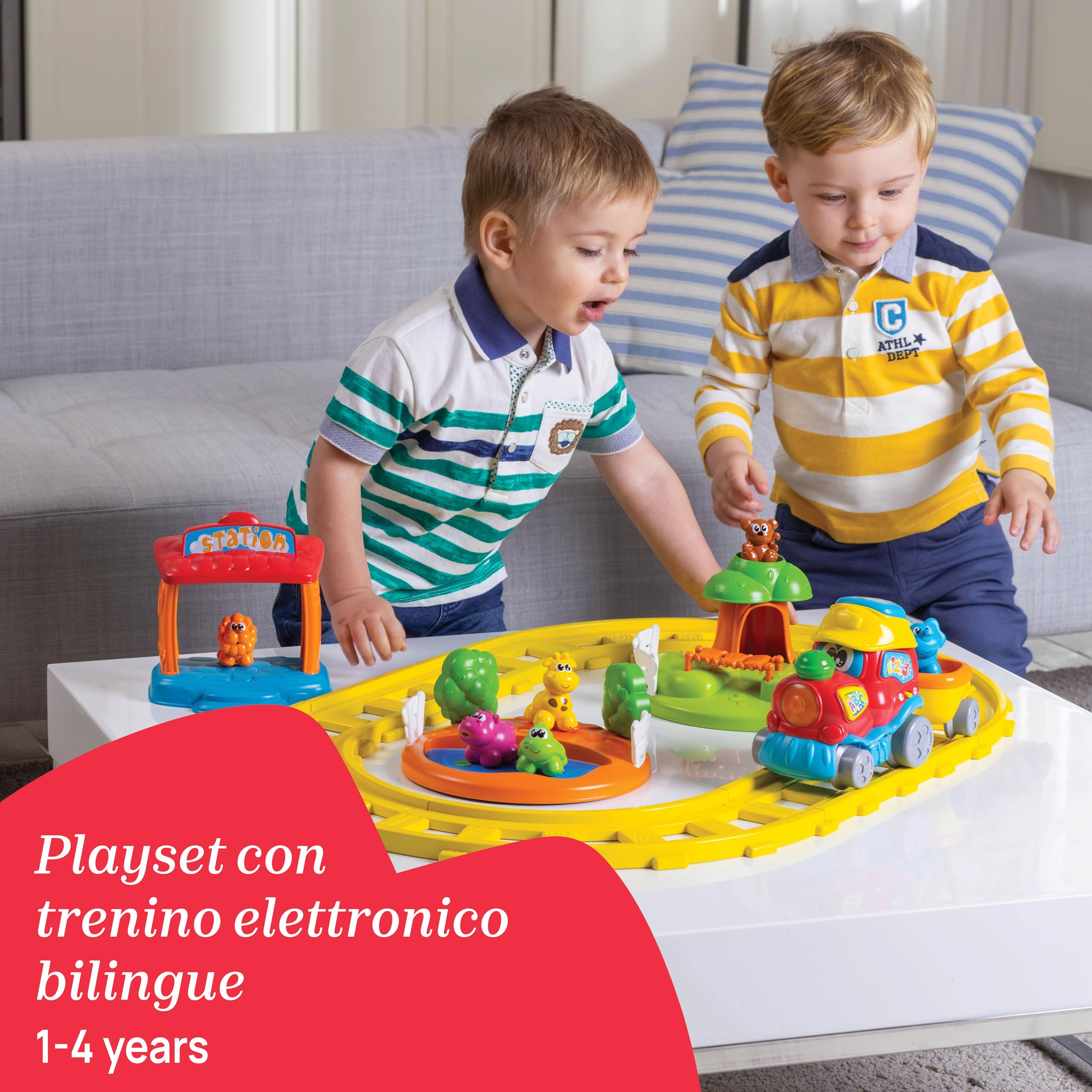 Chicco Treno dell'Avventura Bilingue Italiano/Inglese, Trenino Elettrico per Bambini con Stazione, Ferrovia e 6 Animali, Gioco Educativo Elettronico con Frasi e Canzoni, Giochi Bambini 1-4 Anni