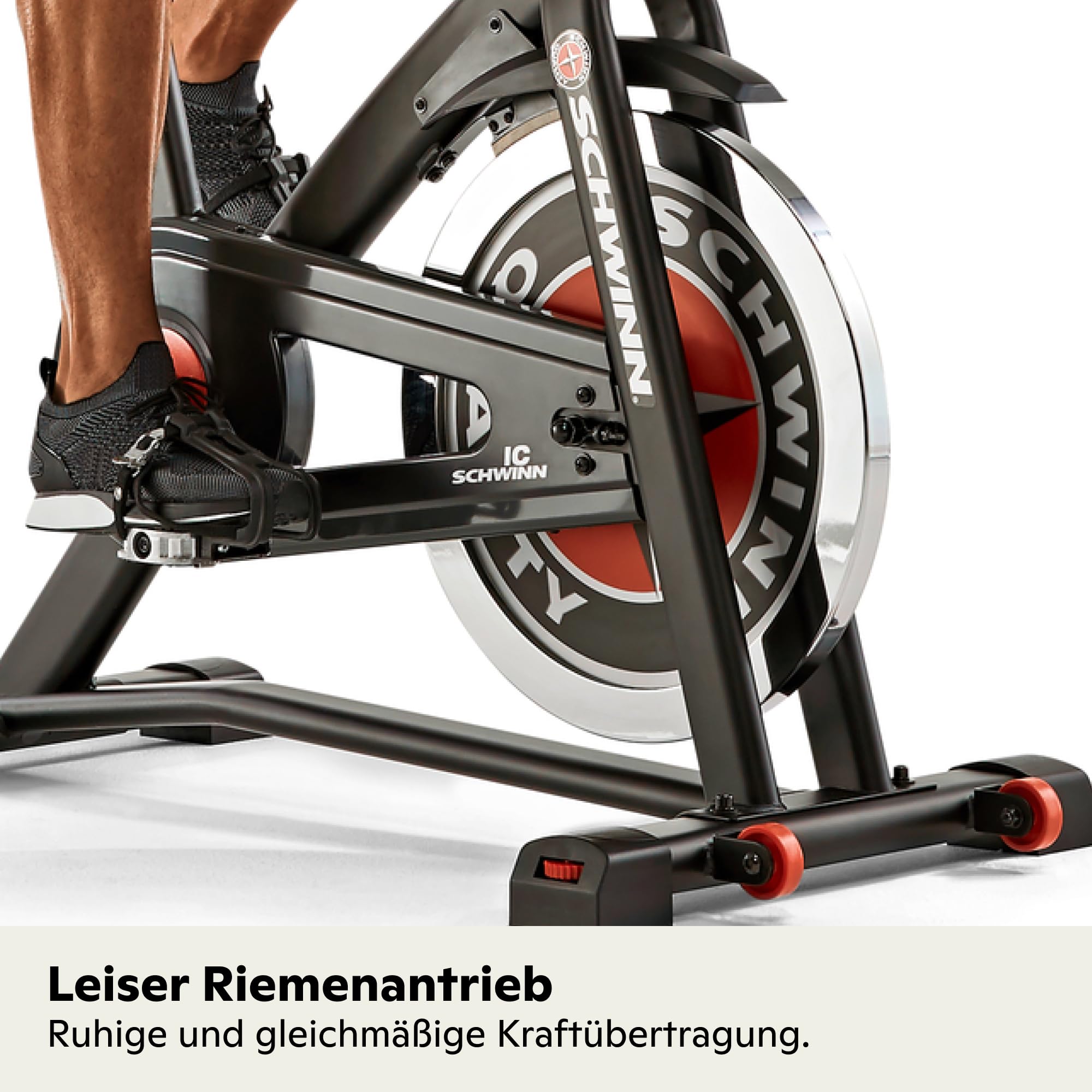 Schwinn Fitness 700IC Indoor Cycling Bike – 18 kg Schwungrad, leiser Riemenantrieb, verstellbarer Sitz und Lenker, SPD Pedale, Tablet Halter – Studioqualität für zuhause