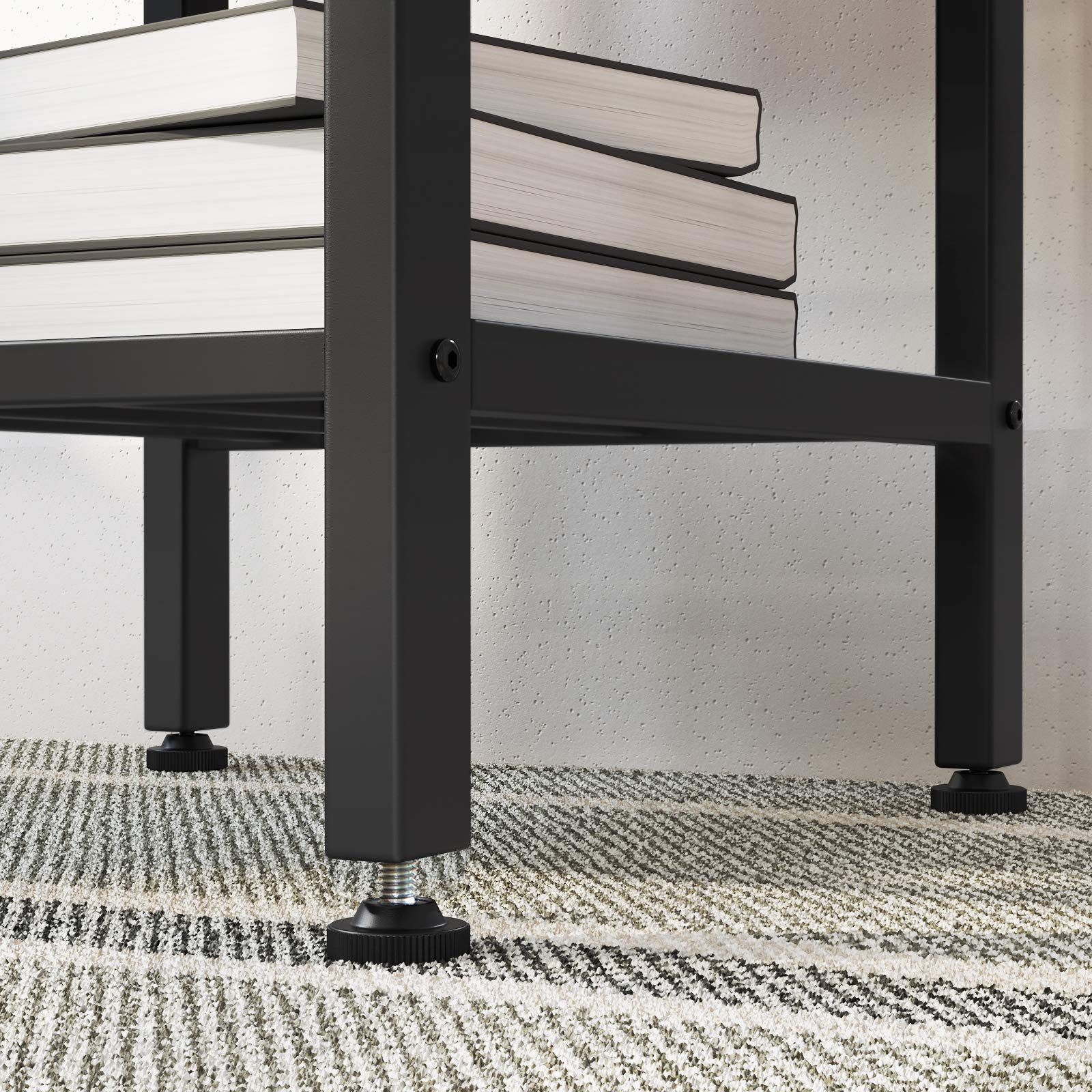 VASAGLE Stehtisch, Bartisch, 110 x 40 x 90 cm, mit Halterungen für Weingläser und Flaschen, Küchentisch, für Wohnzimmer, Küche, Industrie-Design, vintagebraun-schwarz LBT013B01