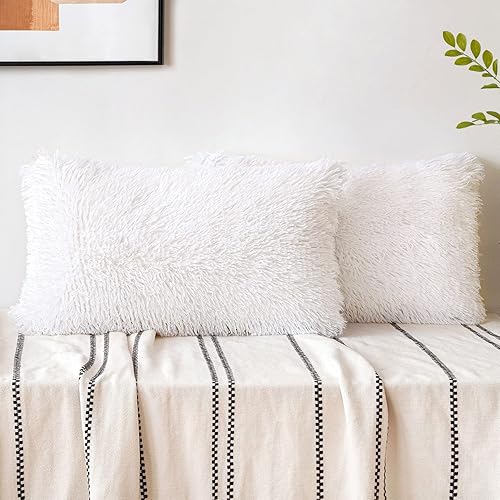 Woaboy Paquete de 2 fundas de almohada de piel sintética de lujo, decorativas, suaves y esponjosas, fundas de cojín cuadradas para sala de estar,