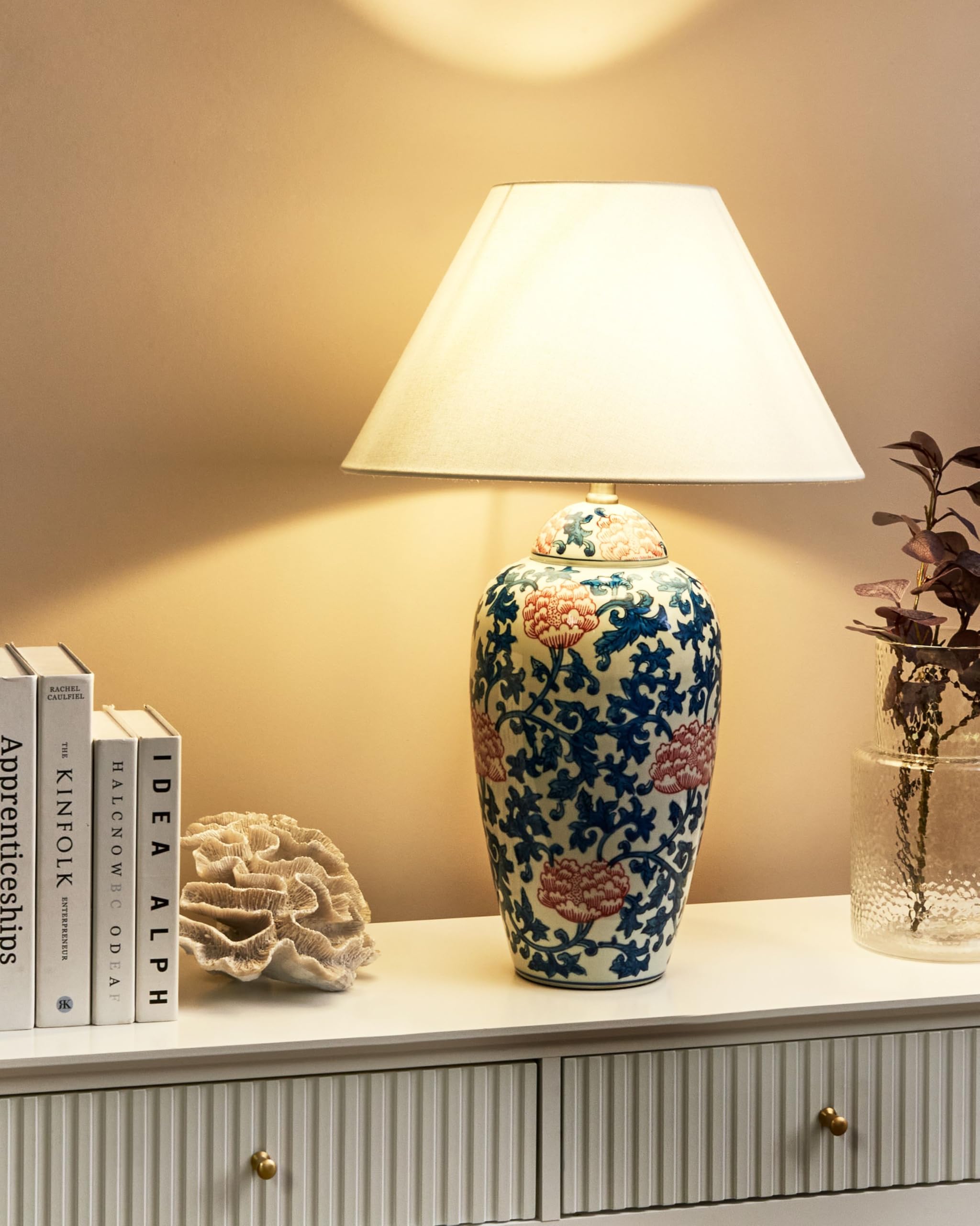Stylowa lampa stołowa z kwiecistym wzorem porcelanowa podstawa lniany materiałowy klosz oświetlenie biało-niebieska Verusa