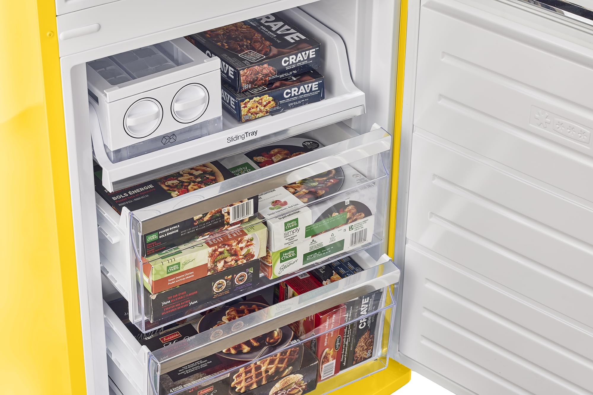 Unique Appliances Classic Retro 12 Cu.Ft. Bottom Freezer Refrigerator In Canary Yellow on Fridge.com - View 4