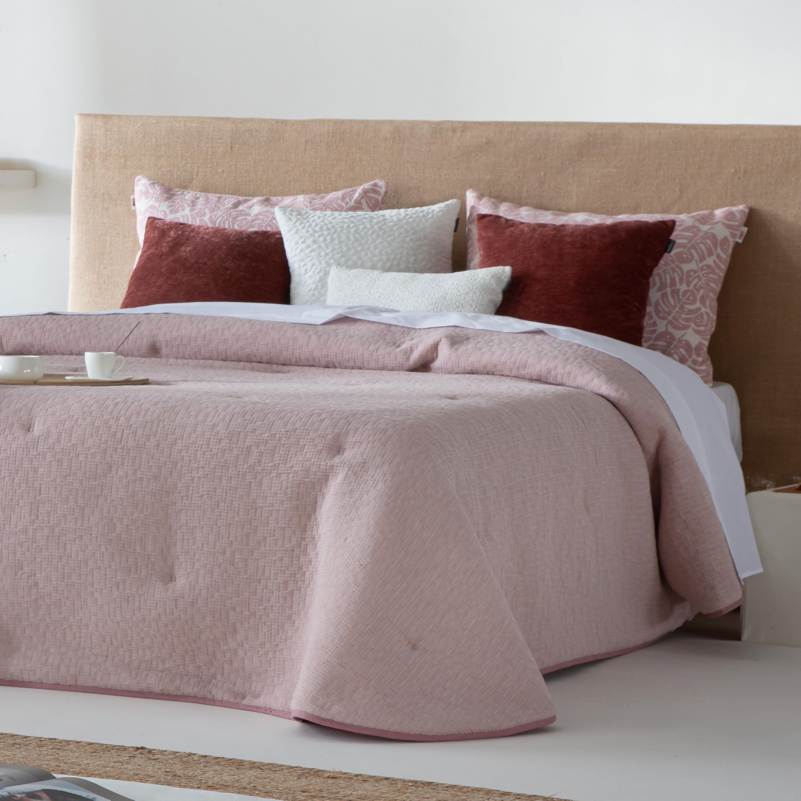 Henko – Edredones Nórdicos y Conforters | Edredón Nórdico Naelis Rosa | Cama 90 cm | Acolchados Decorativos de Invierno | Suave y de Fácil Lavado