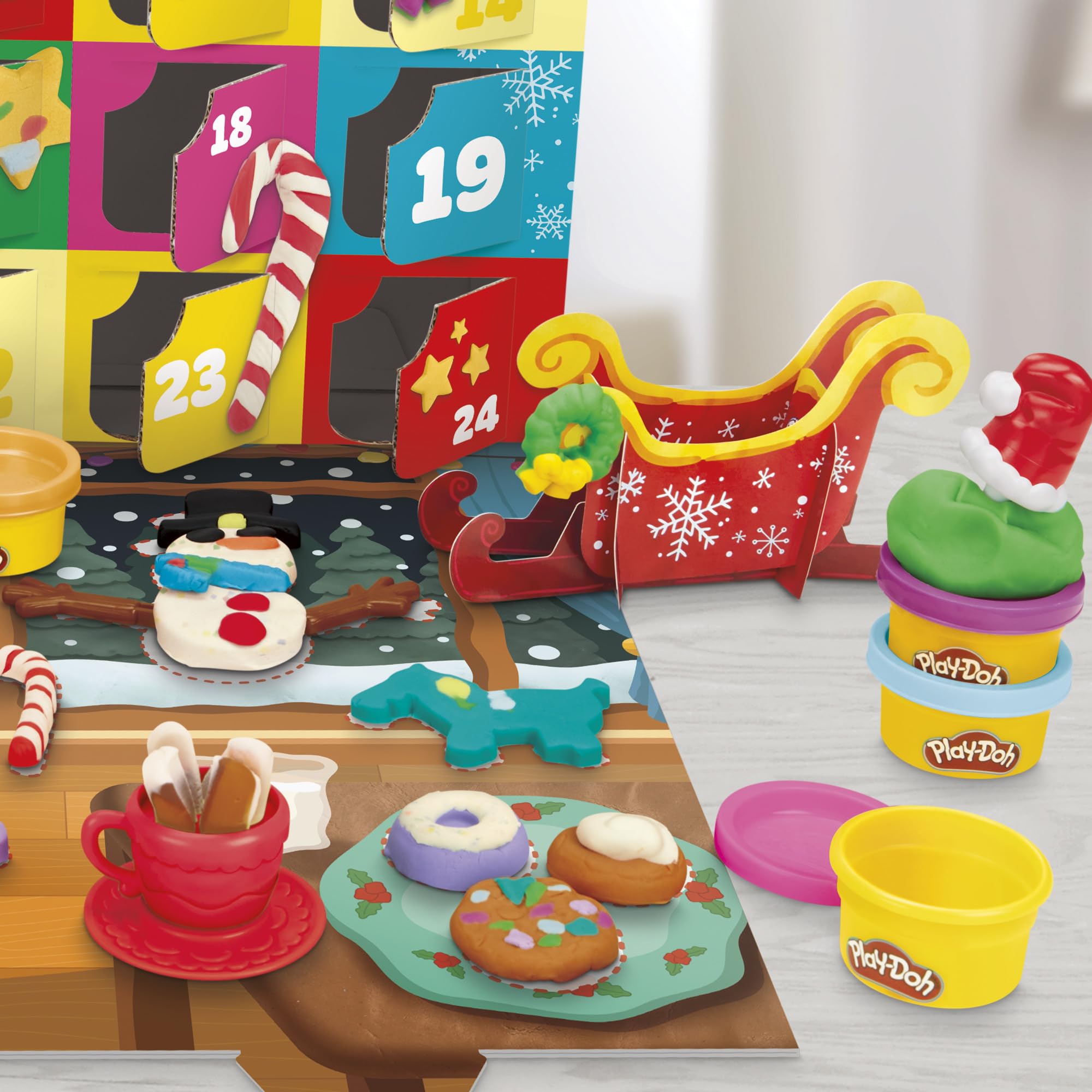 Hasbro Play-Doh, Calendario dell'Avvento per Bambini e Bambine, Arti e Mestieri Creativi, Ottima Idea Regalo, Contiene 24 Colori e 28 Accessori Festivi, 3+ Anni