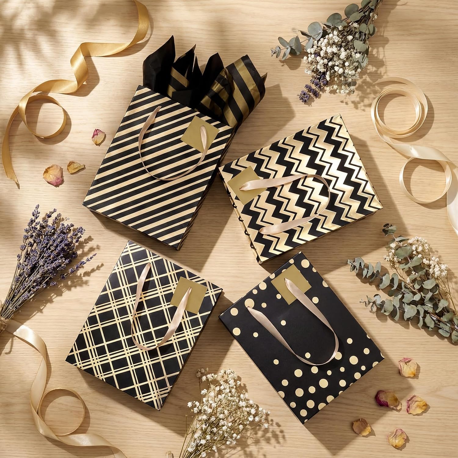 Tenare 12 Pcs Assorted Sizes Gift Bags for Christmas Party,Black, Gold image 4