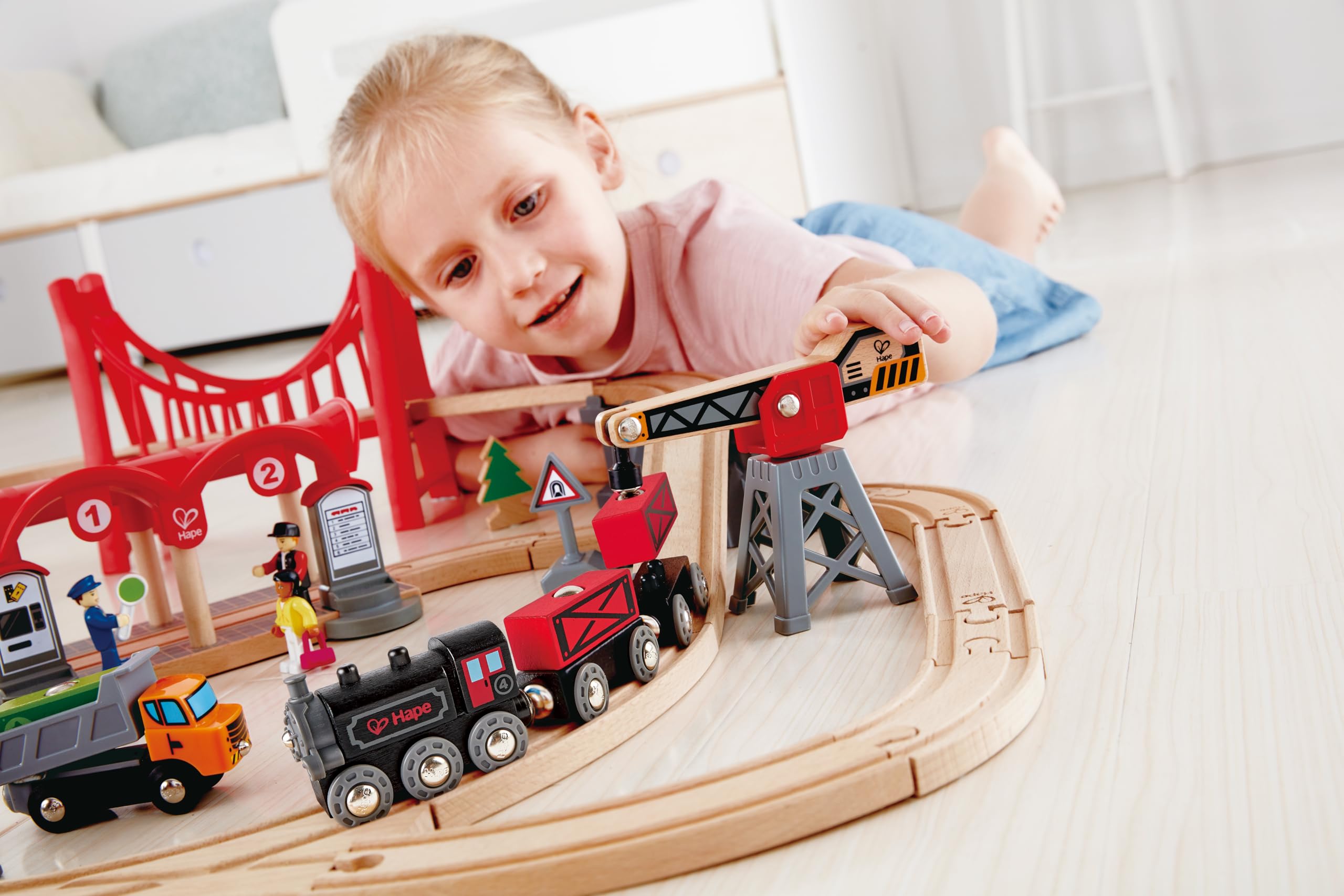 Amazon | Hape(ハペ) はたらく蒸気きかんしゃ E3717 | 電車・レール