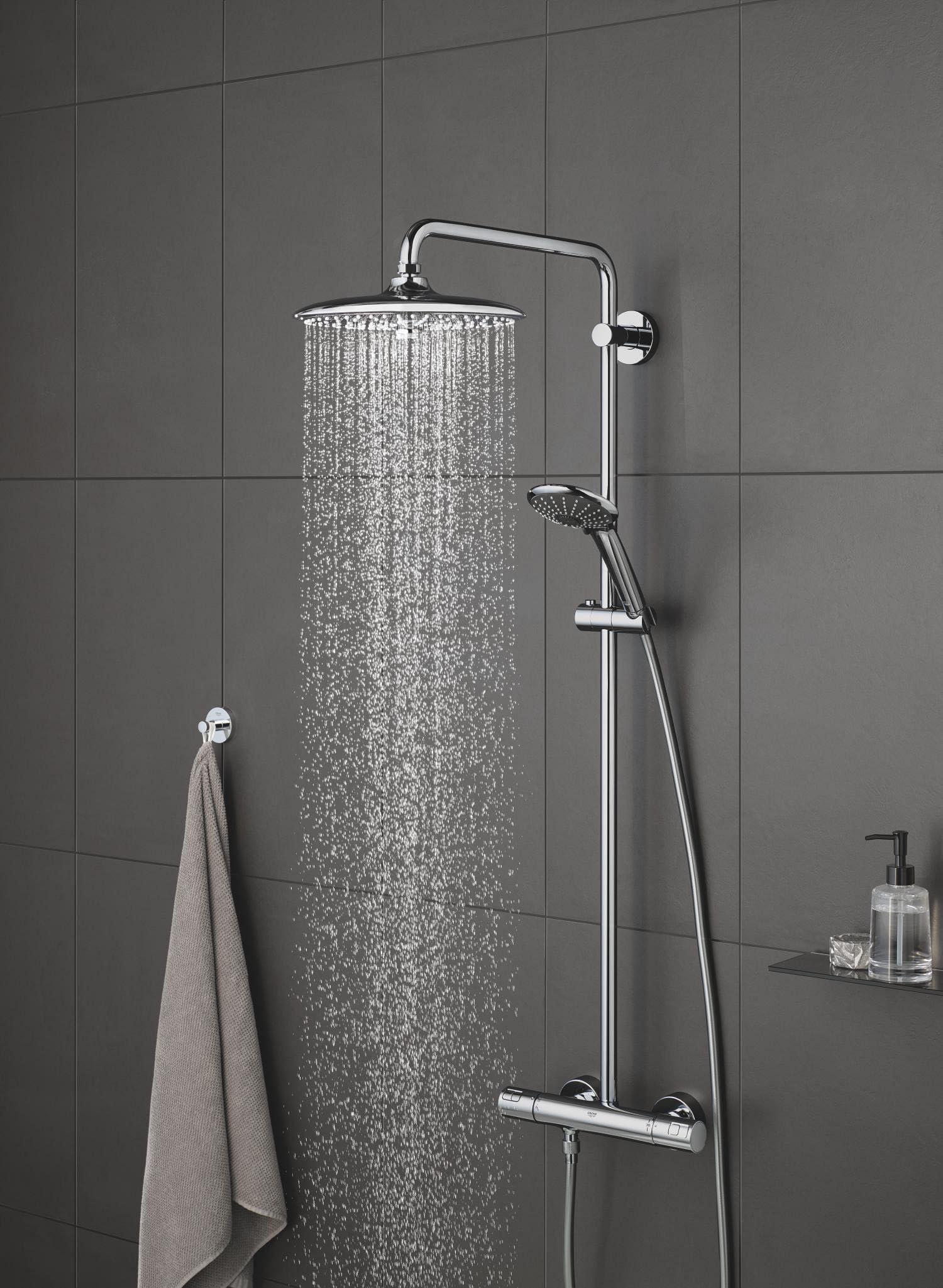 GROHE Douche de tête Vitalio Joy 260, 3 jets, raccords filetés 1/2", douche ronde 260mm, douche de tête pivotable, installation et nettoyage rapide, économie d'eau, chromé, 26462000 (Import Allemagne)