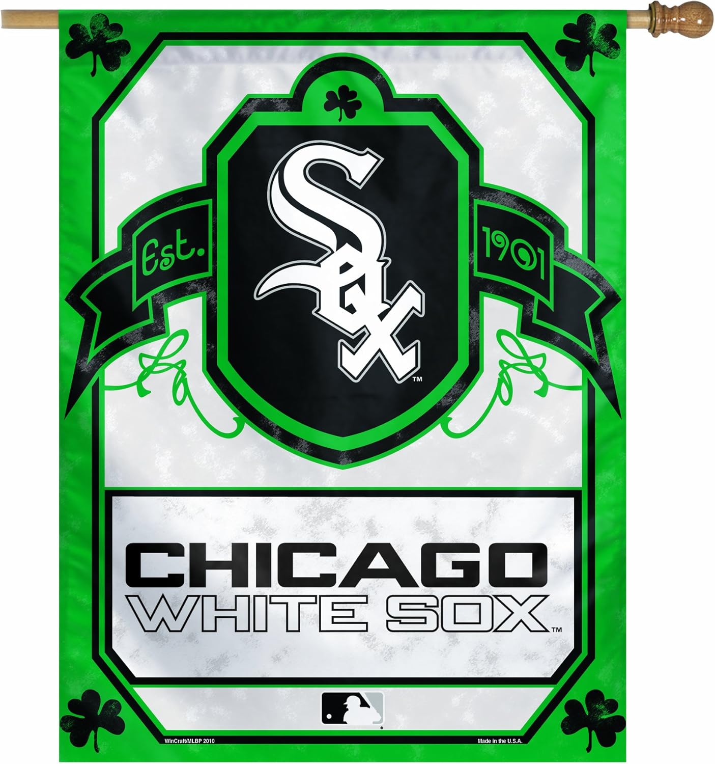 MLB Chicago White Sox 27by37 inch Vertical Flag