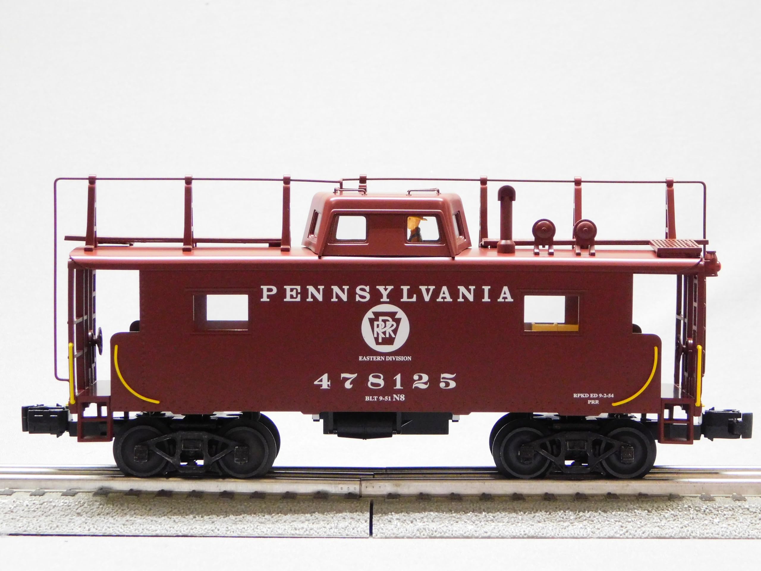 Bachmann Trains - Old-TIME Bobber Caboose - Painted, UNLETTERED - RED - N Scale