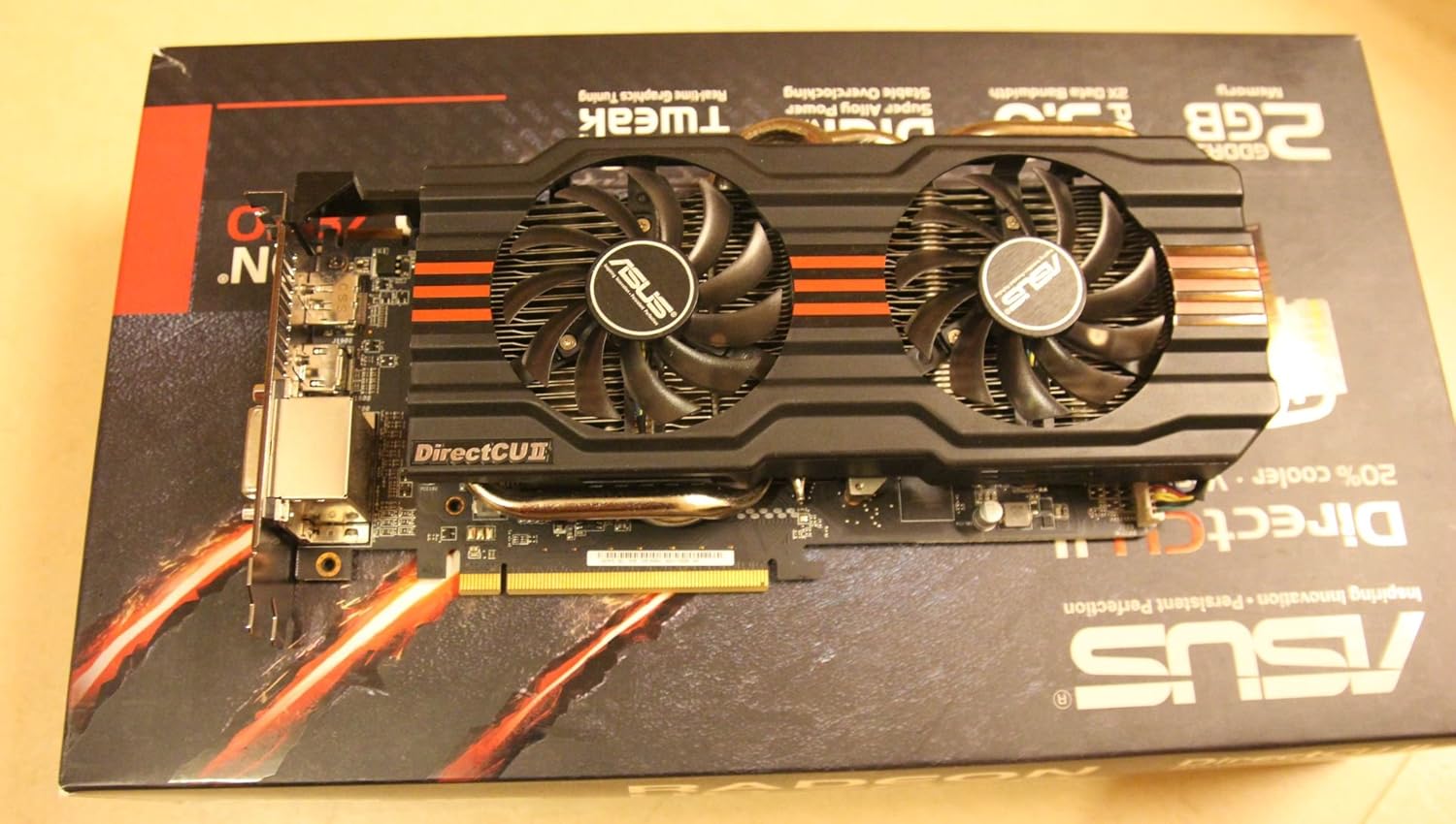 ASUS 90-C1CS50-L0UAY0BZ Scheda video ASUS 90-C1CS50-L0UAY0BZ Scheda video