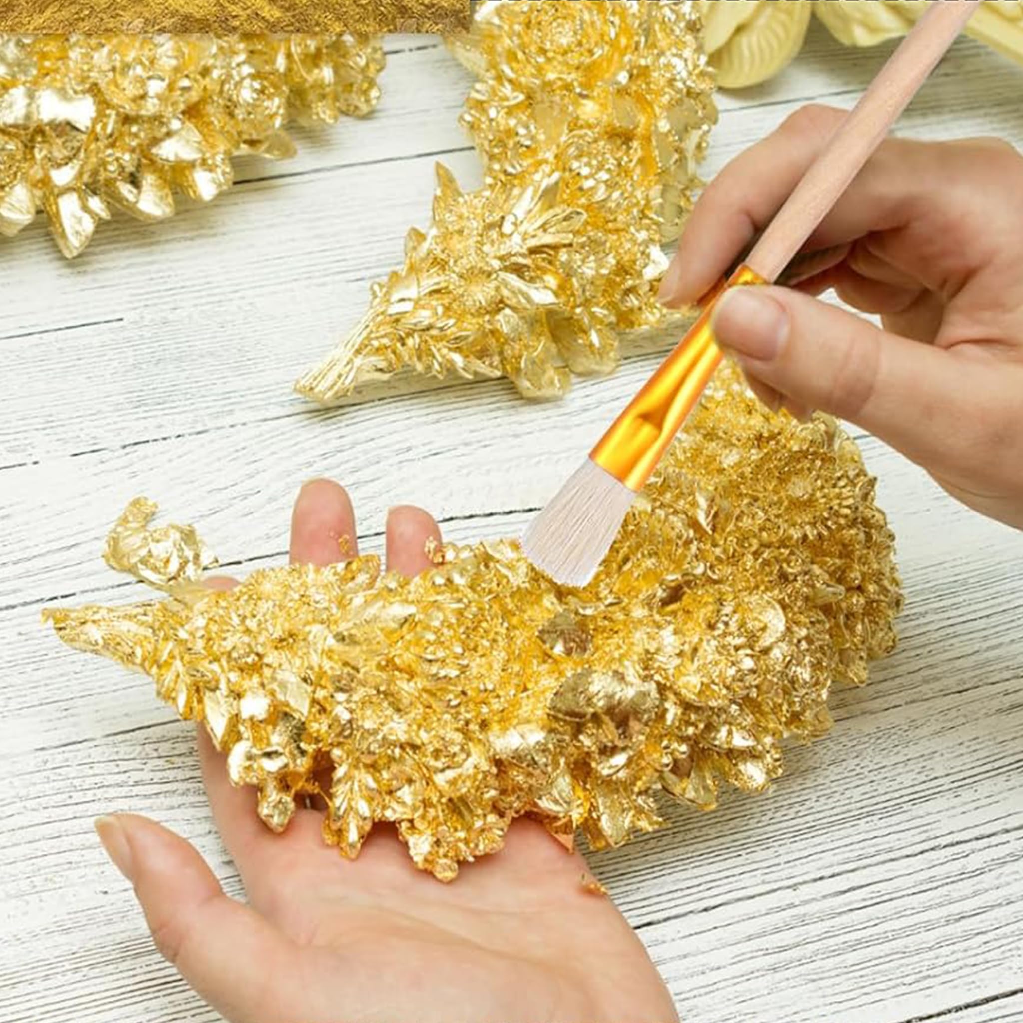 200 Hojas Oro Comestible 14x14cm, para Decoración Pasteles/Manualidades/Pintura, Incl. Pinzas + Pincel, Imitación Oro 24 Quilates