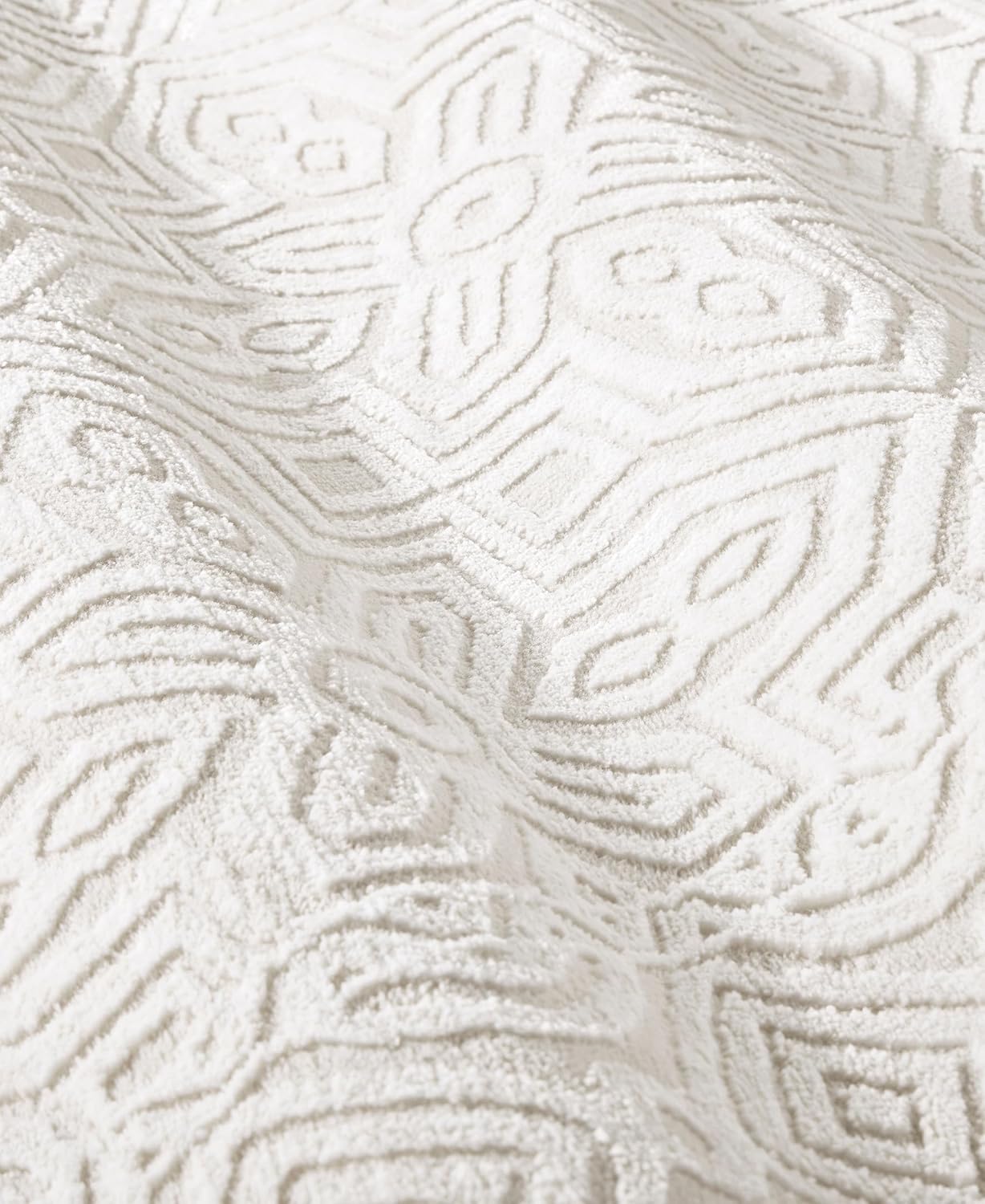 Ivory Medallion High-Low Texture Synthetic Area Rug