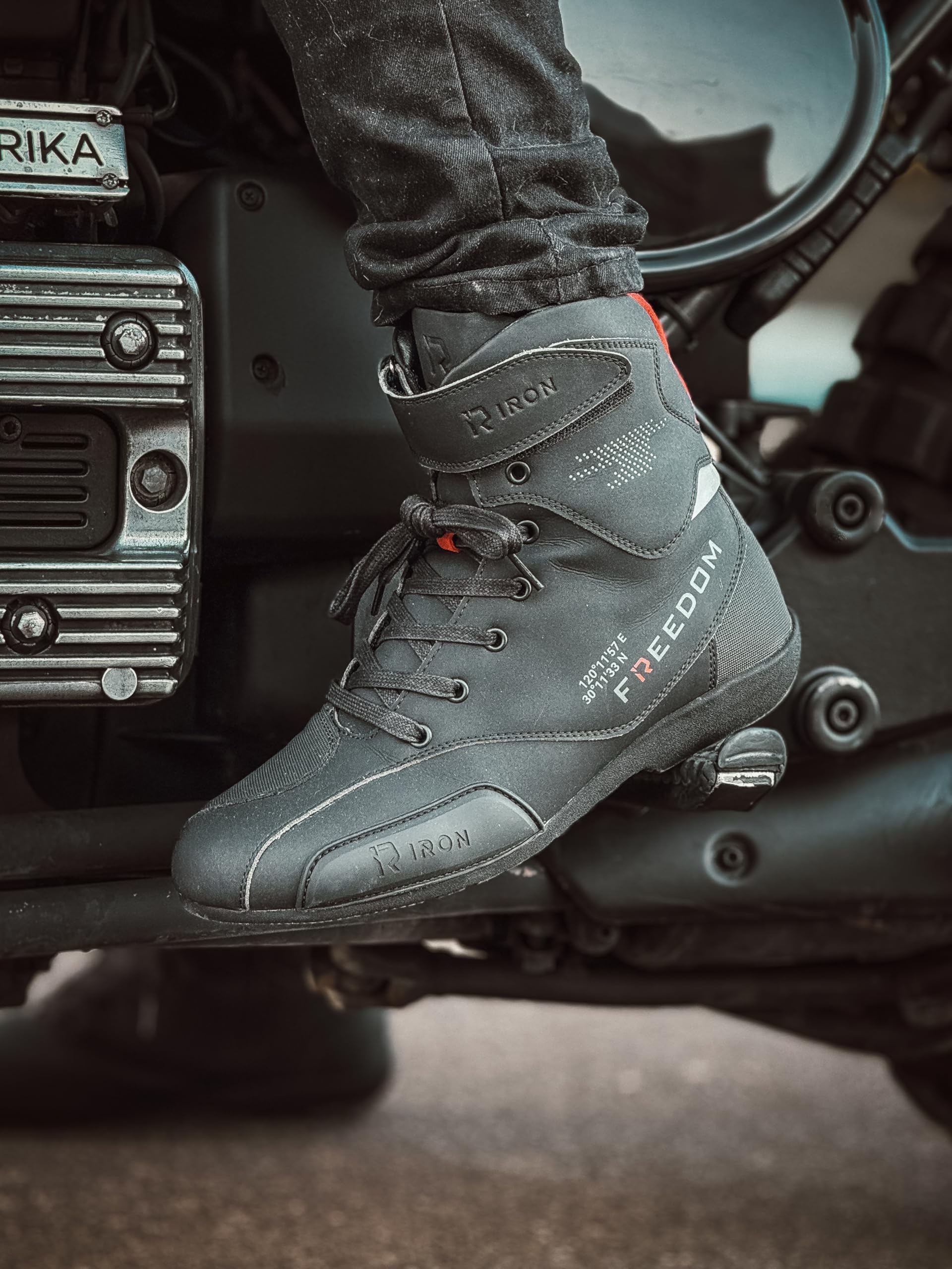 RIDEIRON Botas de Moto para Hombre con Certificación CE, Zapatos de Motocicleta Trail Adventure con Cremallera Lateral, Protección de Tobillo y Suela Antideslizante para Enduro Touring