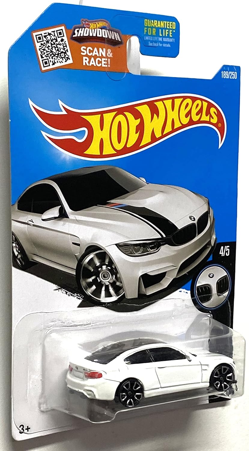 Hot Wheels - 2016 BMW 4/5 - BMW M4 189/250 (White) on Scan and Race Card