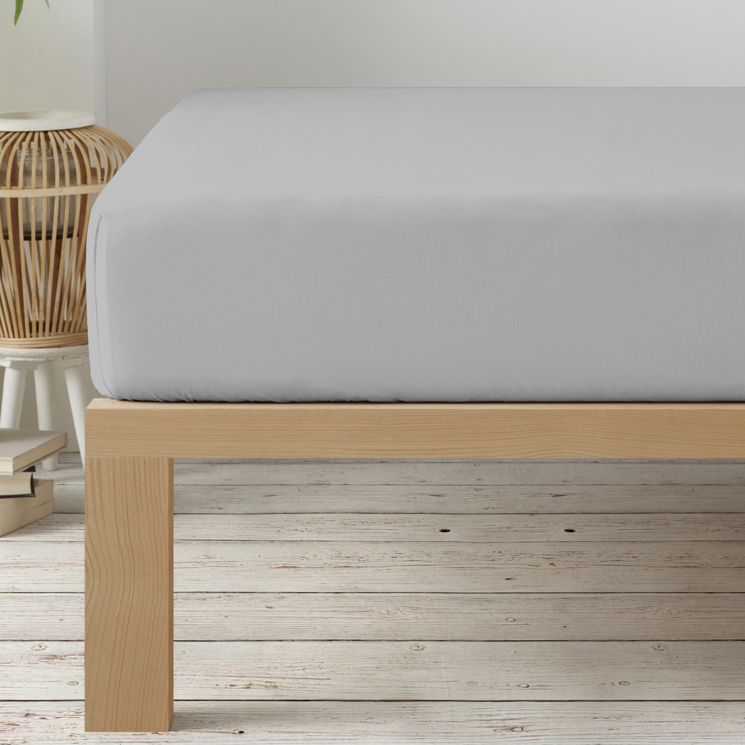 Degrees home - Premium - Fitted Sheet 160 x 200 x 33 cm - Adjustable - Brushed Polyester Microfibre - Blue Grey - Image 2