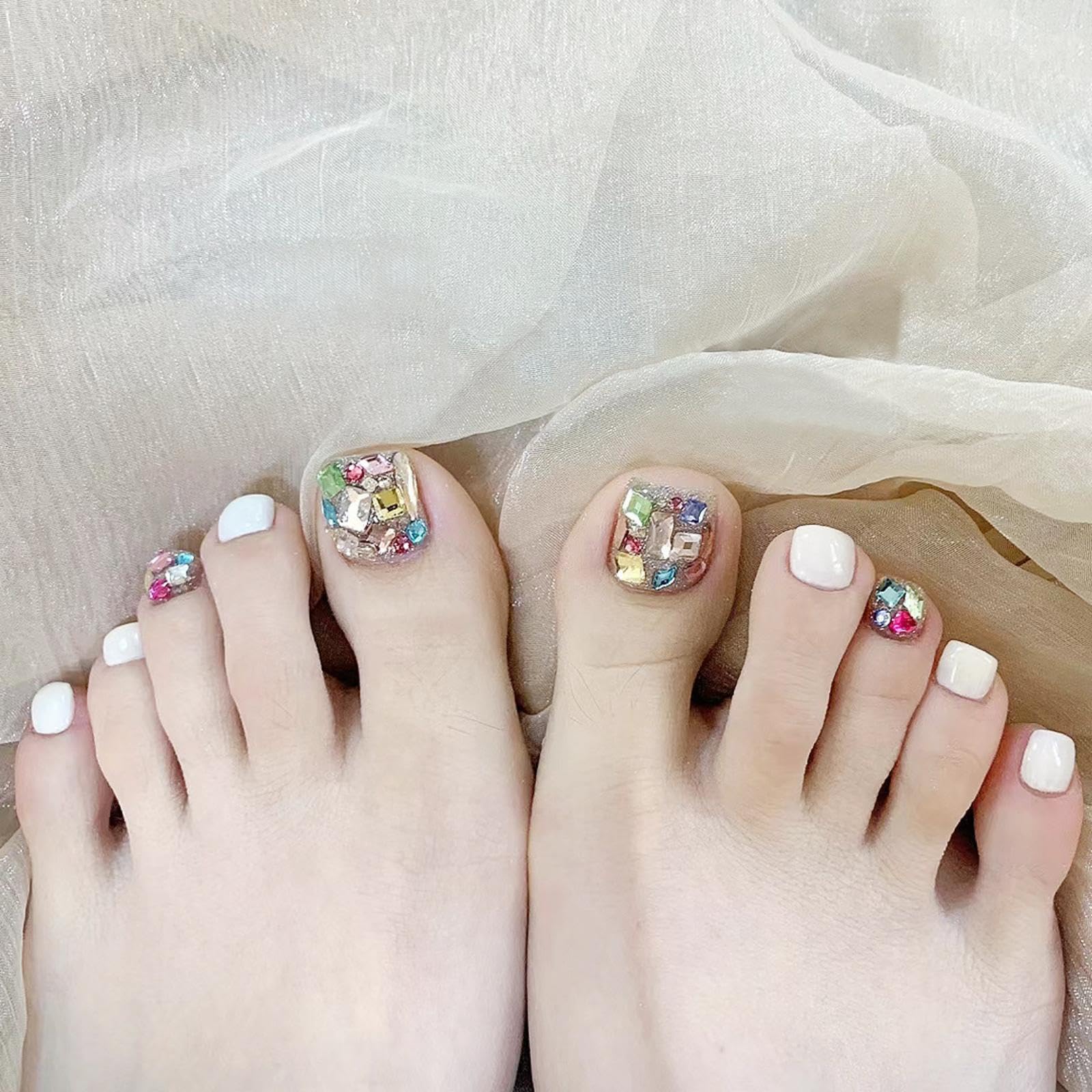 White Press on Toenails Short Square Fake Toe Nails with Colorful Rhinestone Charm Design Spring False Toenails Glossy Summer Glue on Toenail Cute
