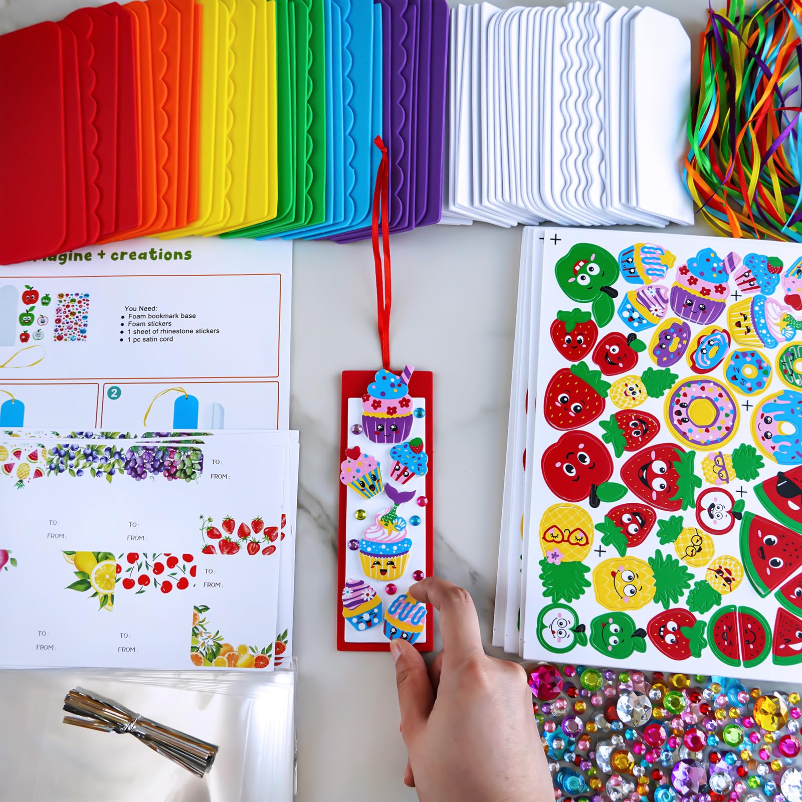 36 juegos de manualidades de frutas, manualidades de verano, marcapáginas de postre de frutas, juegos de arte de manzana, piña, sandía, calcomanías de espuma para niños, profesores, actividades 2