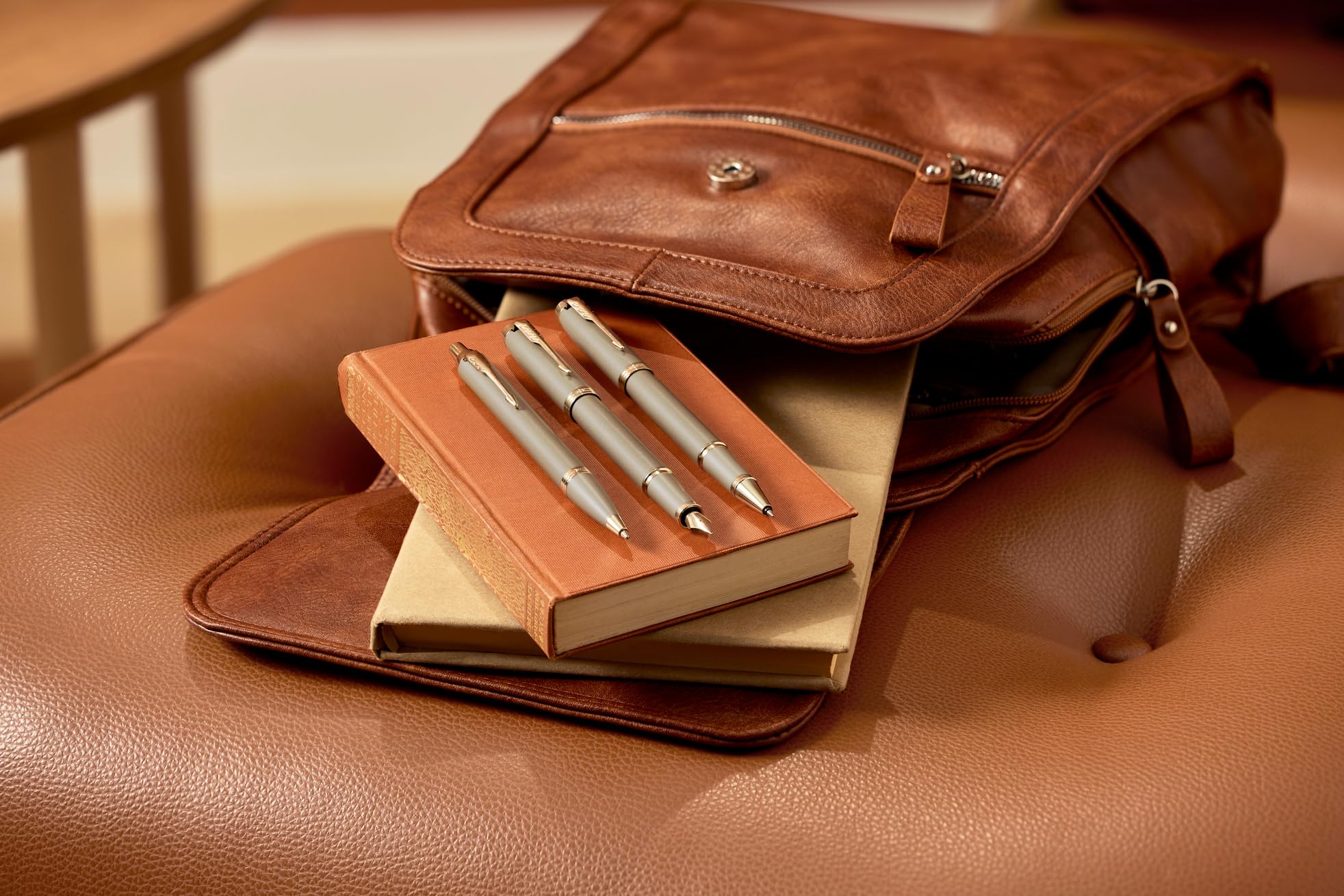 PARKER IM Schreibset Kugelschreiber + Füllfederhalter mit individueller Gravur – Personalisierter Luxus Stift – The Finishing Touch Collection Geschenk für Hochzeit, Geburtstag, Büro (Sandstone)