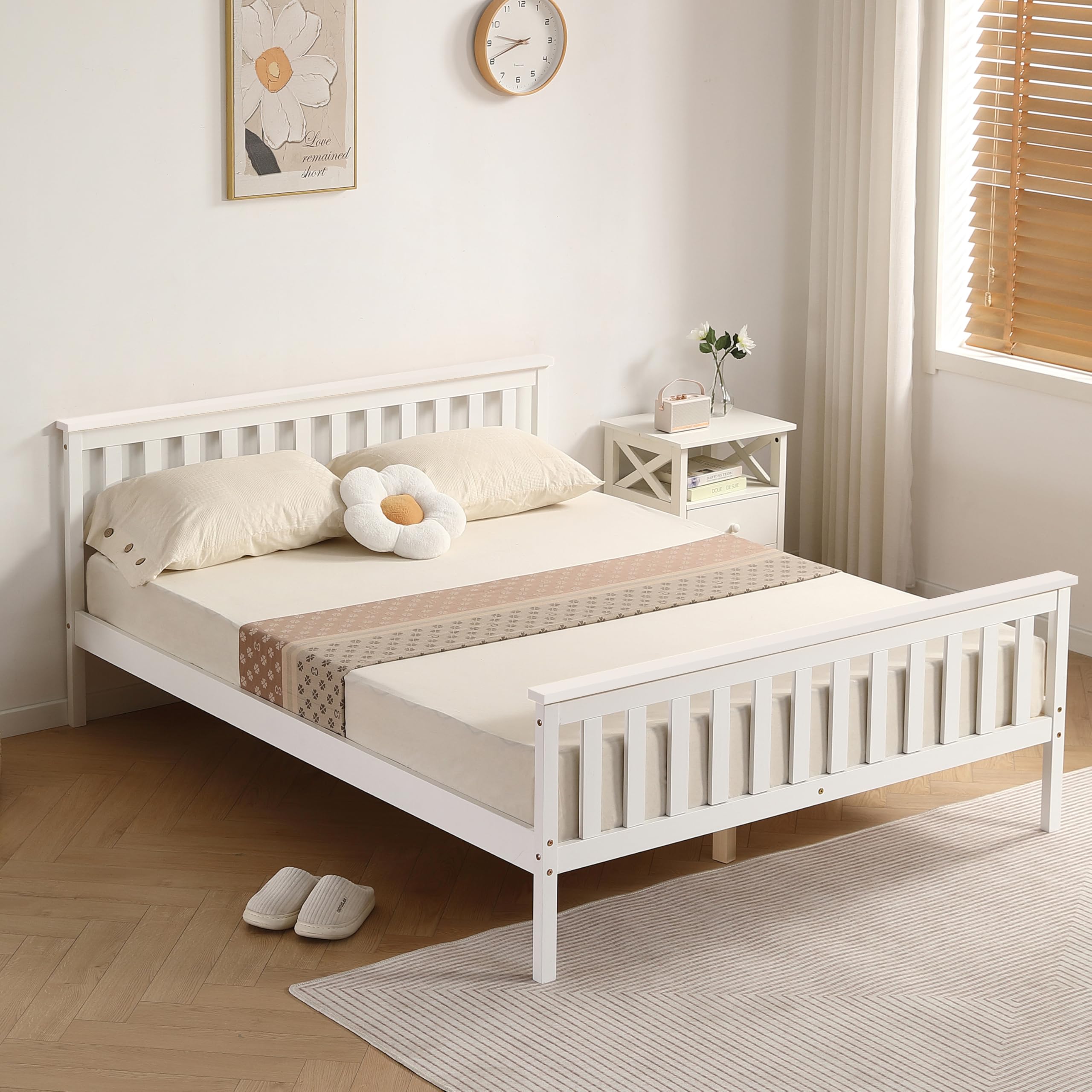 Comfy Living 5ft King Bed Frame, Solid Pine Wooden Bed for Adults Kids Teenagers, Atlantis Style, White (No Mattress)