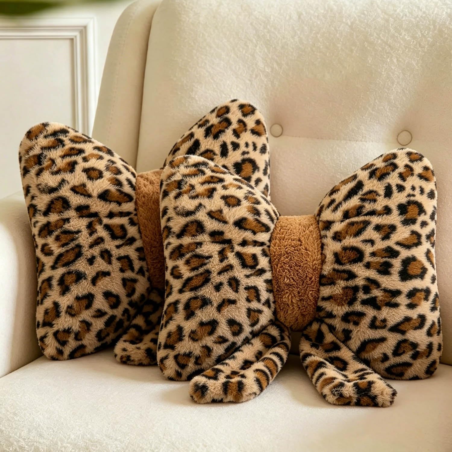 2PCS Leopard Print Bow Throw Pillows Bow Shaped Decorative Pillows with Faux Rabbit Fur Soft Floor Seat Cushions for Couch Bed Sofa Aesthetic Home Room Living Room Decor 15in