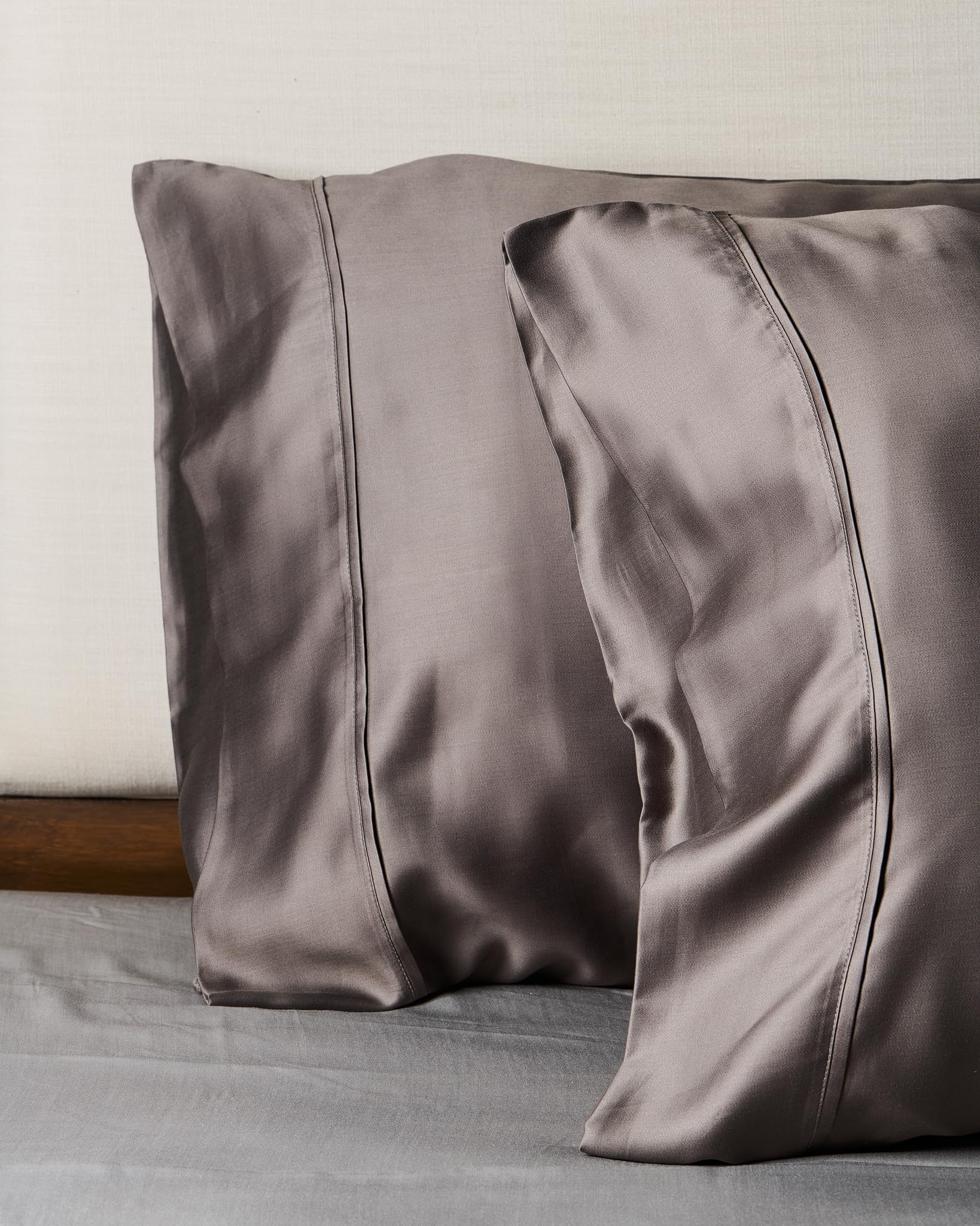 Weddingly Certified 100% Tencel Lyocell |Sateen Weave|True Carbon Zero|Gentle to Skin|Genuity Tags Included|Natural Sheen|Austrian Eucalyptus(Standard/Queen Pillowcases,Charcoal Gray)