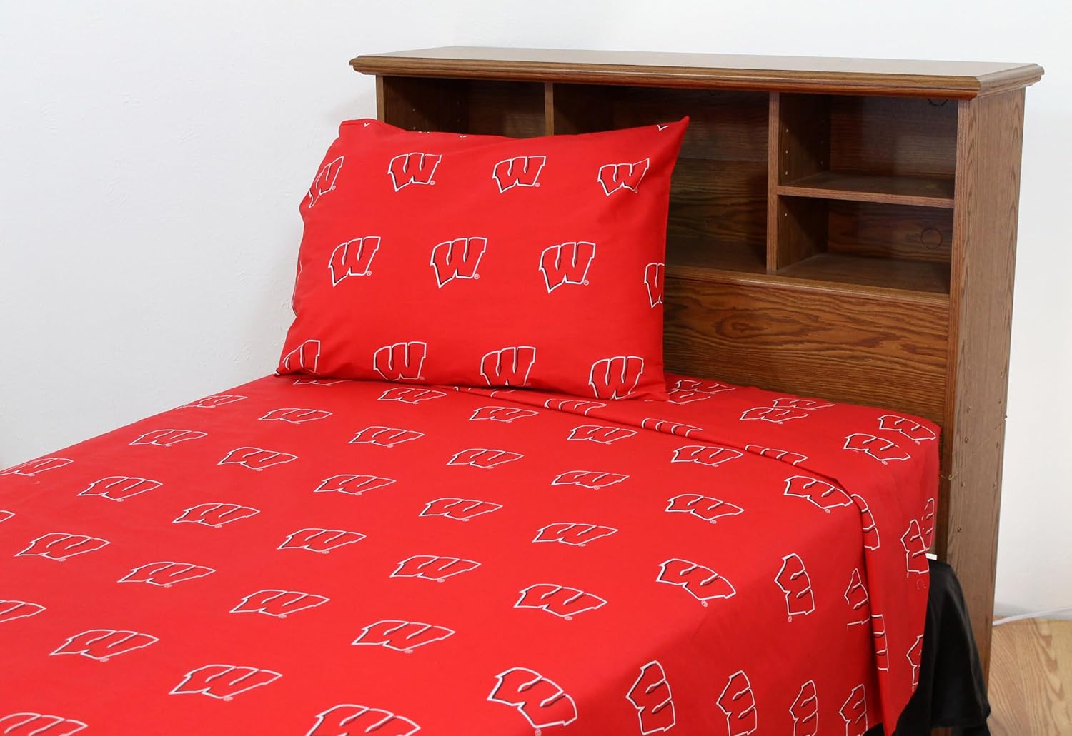 College Covers Everything Comfy Wisconsin Badgers King Sized 4 Piece Sheet Set, Team Color Background, 1 Flat Sheet, 1 Fitted Sheet, 2 Pillowcases