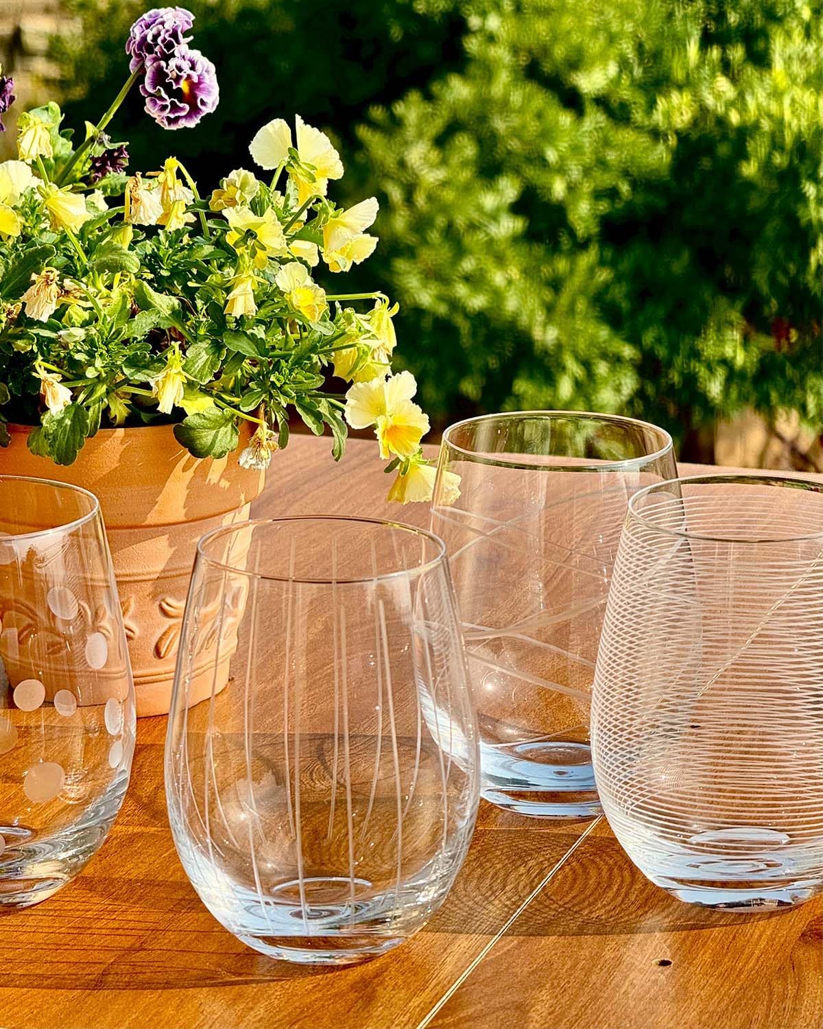 Etched Stemless Wine Glasses for Red or White Wine (Set of 4), 18-Ounces, Large Wine Glasses for Cabernet, Pinot Noir, Burgundy, Bordeaux, Clear, Etched - Image 2