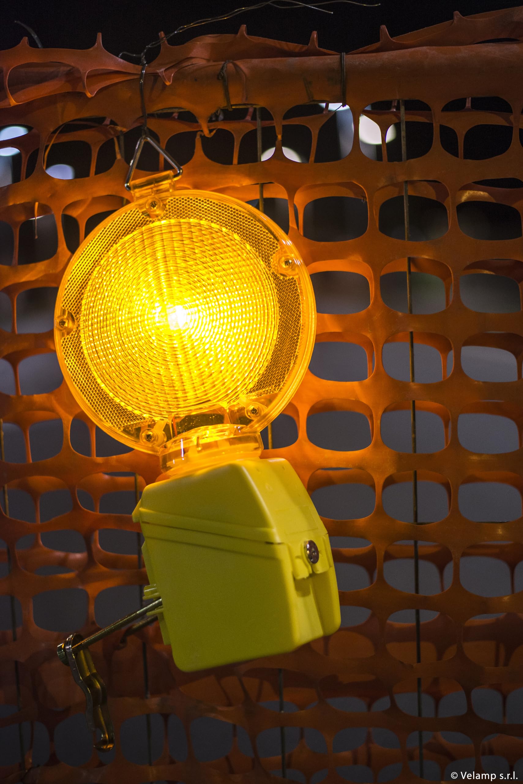 Velamp IL08 Lampe Clignotante de Chantier avec Capteur Crépusculaire LED Jaune
