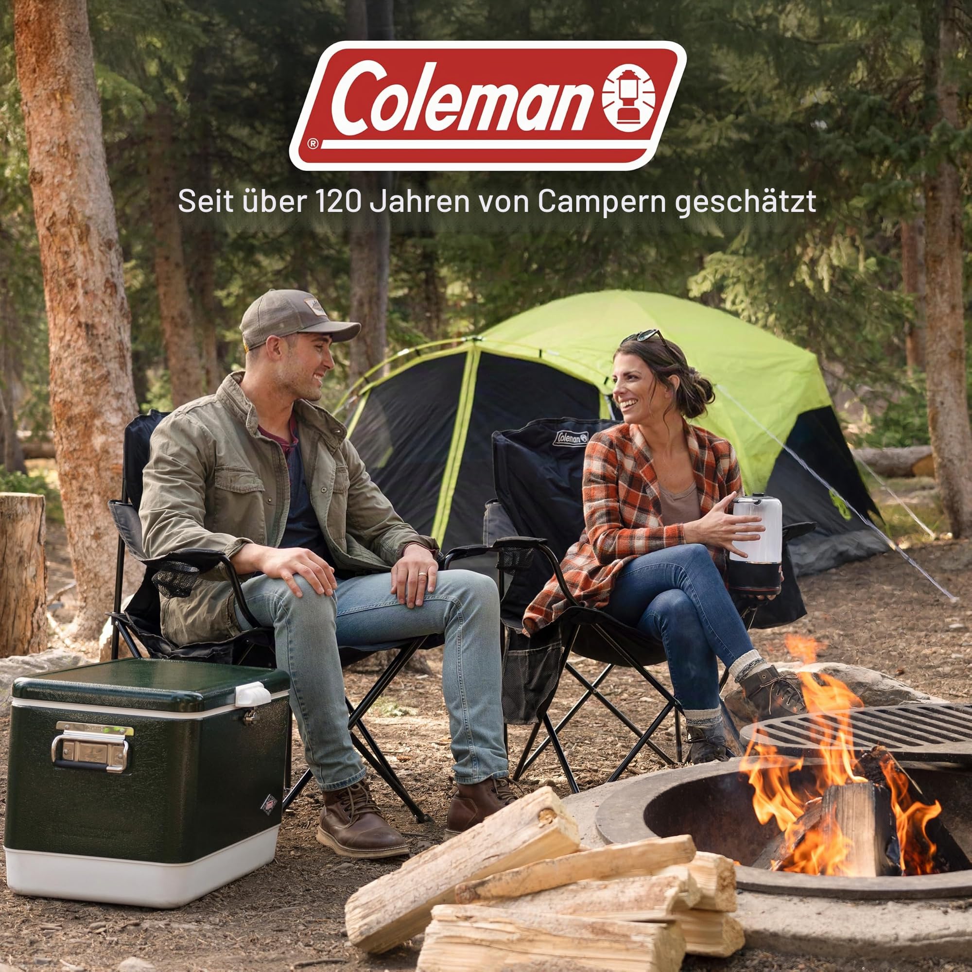 Coleman Tragbarer Campingstuhl mit 4-Dosen-Kühler, voll gepolsterter Sitz und Rückenlehne mit Seitentasche und Getränkehalter, Tragetasche inklusive, Klappstuhl für Camping, Heckklappen, Strand und
