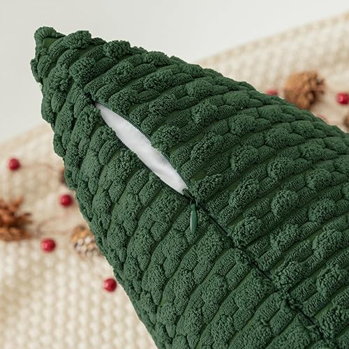 Vista 2 de Kevin Textile Christmas Velvet Corduroy Boho Throw Euro Pillow Sham Cushion Cover for Bed 2 Pcs 16 x 16 Inch (40 x 40 cm) Dark Green Verde Oscuro