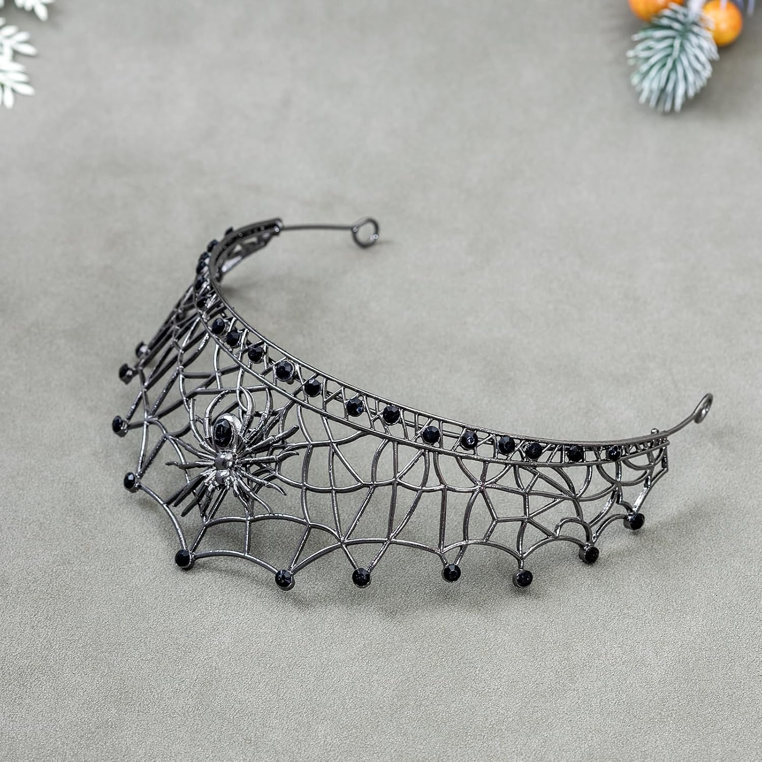 Gothic Black Spider Web Crown for Women Dark Queen Crystal Tiara Metal Headpiece Vampire Cosplay Masquerade Party Prom Night Witch Sorceress Costume Accessory