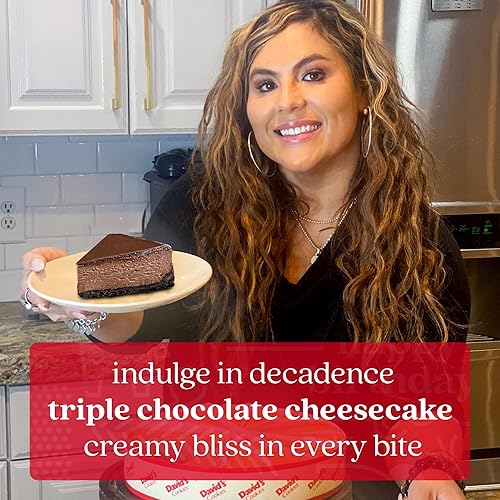 Miniatura 5 de David's Cookies Tarta de queso de chocolate triple de 10 pulgadas, 14 piezas precortadas. Pastel de queso de chocolate cremoso, postre de panadería