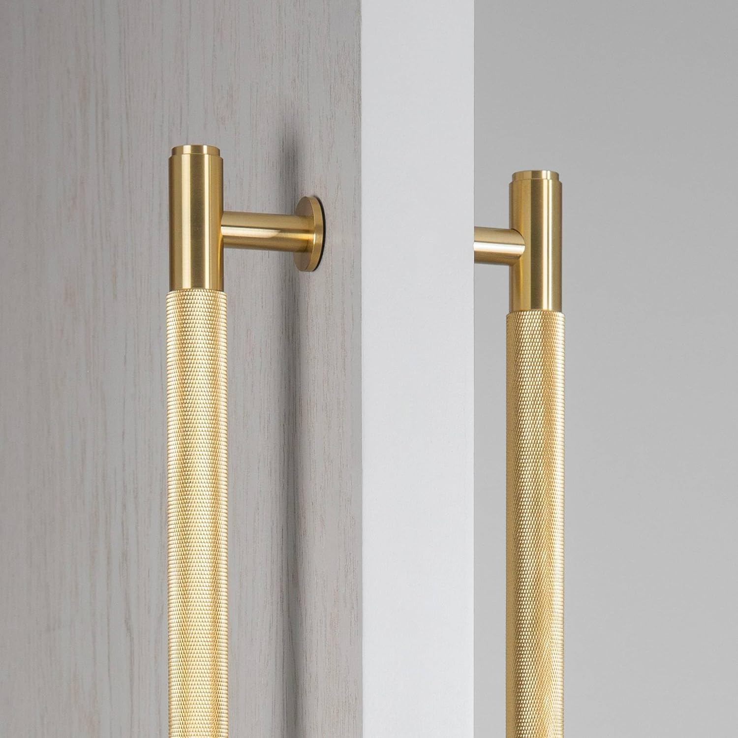 Buster and Punch Pull Bar Double-Sided Cross Knurl Black