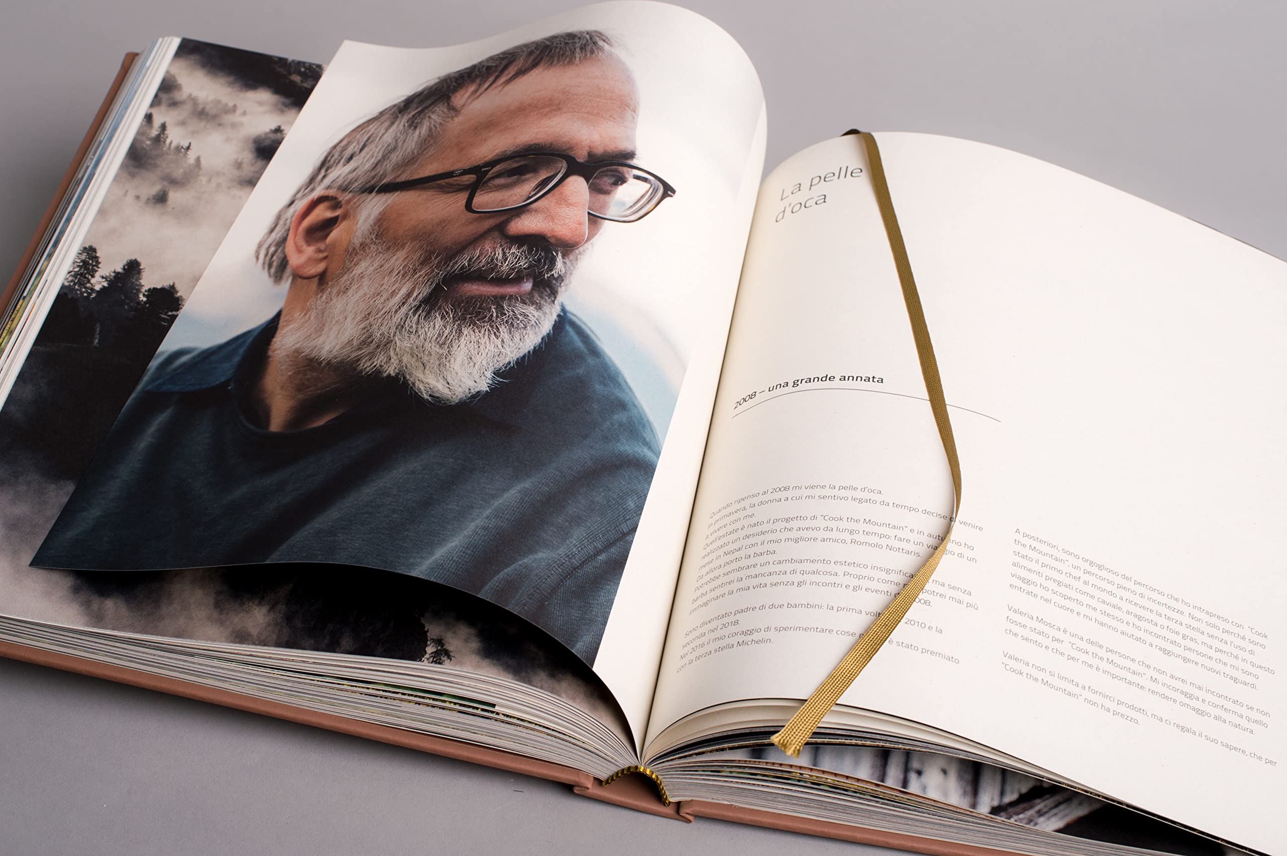 Cook The Mountain [Edizione italiana; 2 Bde. im Schuber]: The Nature Around You. 2020 Premiato con il German Cookbook Award Gold & GOURMAND AWARD GERMANY »Man Chef Book«
