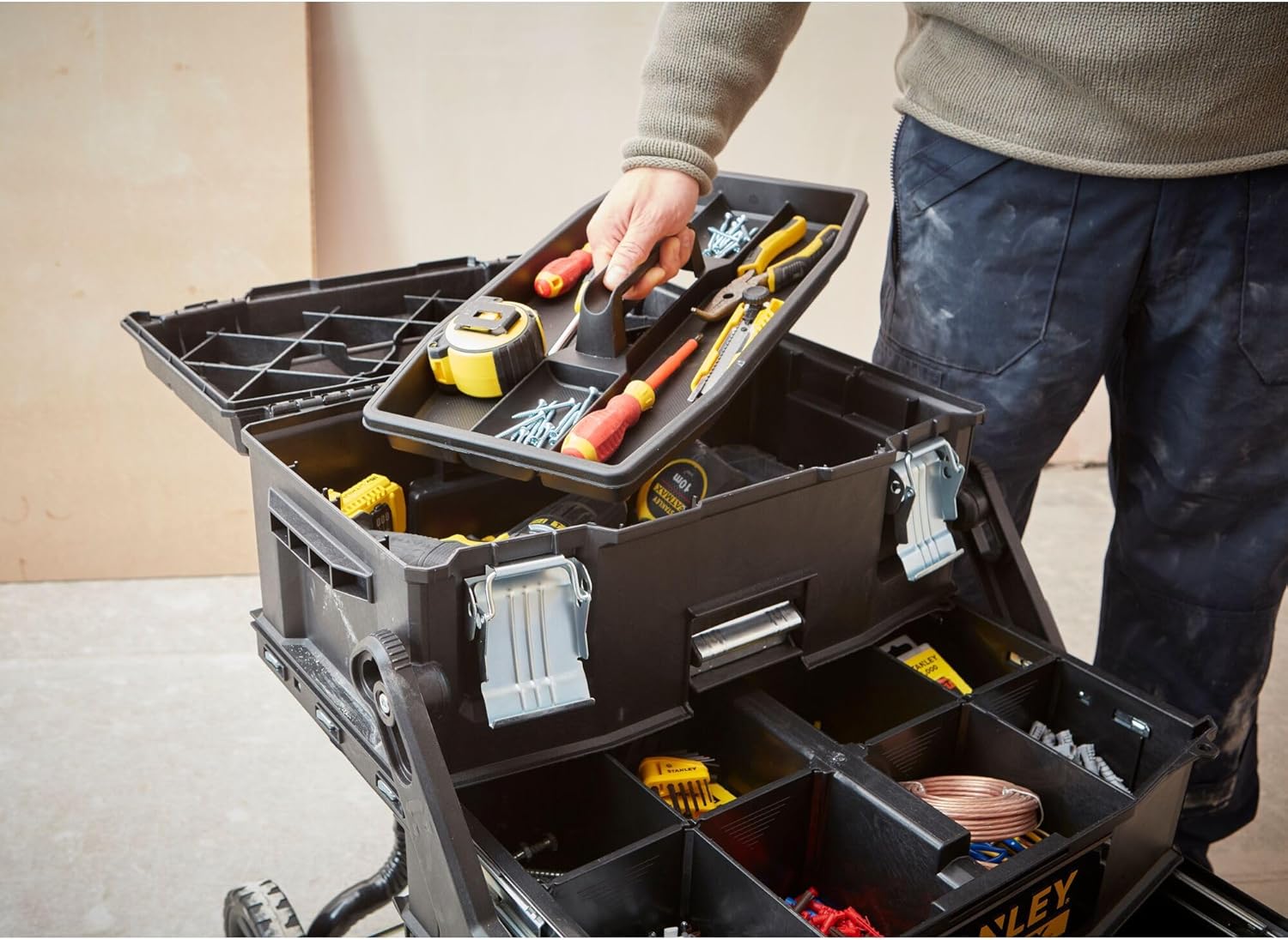 Stanley 1-94-210 FatMax Range Cantilever Workshop Trolley - Removable Divider Organiser - V-Slot for Extra Cutting - Telescopic Handle - Locking Latch - Large Diameter Wheels