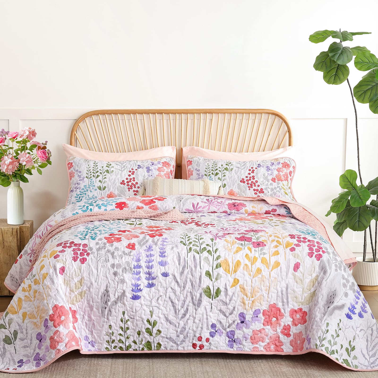 Photo 1 of Xruibed Floral Quilt Set Full/Queen Size, 3 Pcs Pink Bedspreads Bedding Set