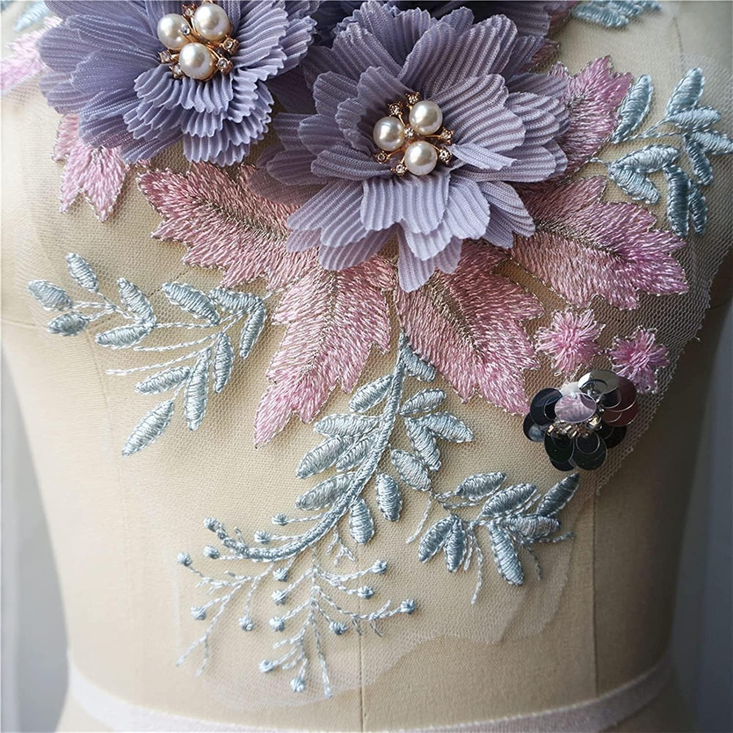 aplikacja koronkowa 3D kwiaty koraliki tkanina z koronką i kryształkami haftowane aplikacje na suknię ślubną naszywka na sukienkę DIY dekoracje(Purple)