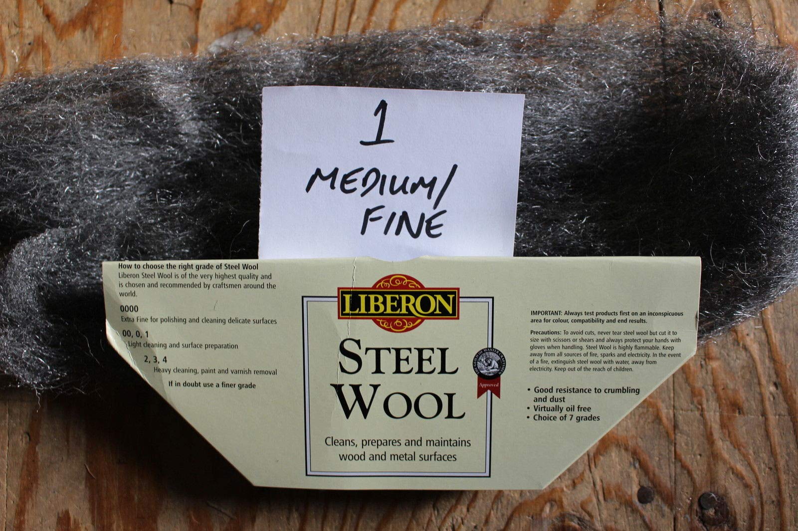 Libéron Cut Lengths Of Genuine Liberon Grade 1 (Medium) Steel Wire Wool (1 Meter)
