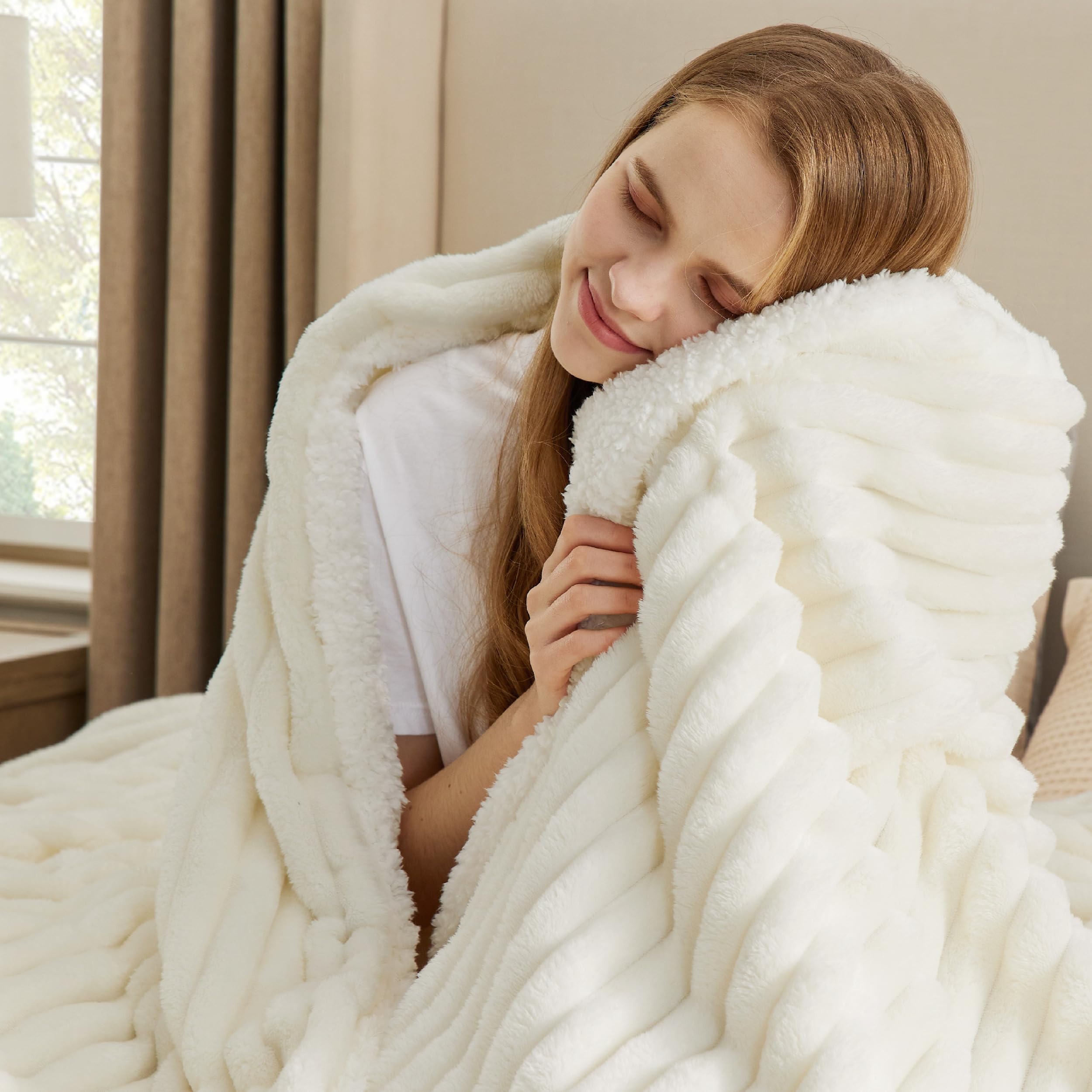 bedsure sherpa blanket king size for bed - super soft, cozy fleece thick warm blanket for winter, gentlesoft home room decor, white, 108x90 inches