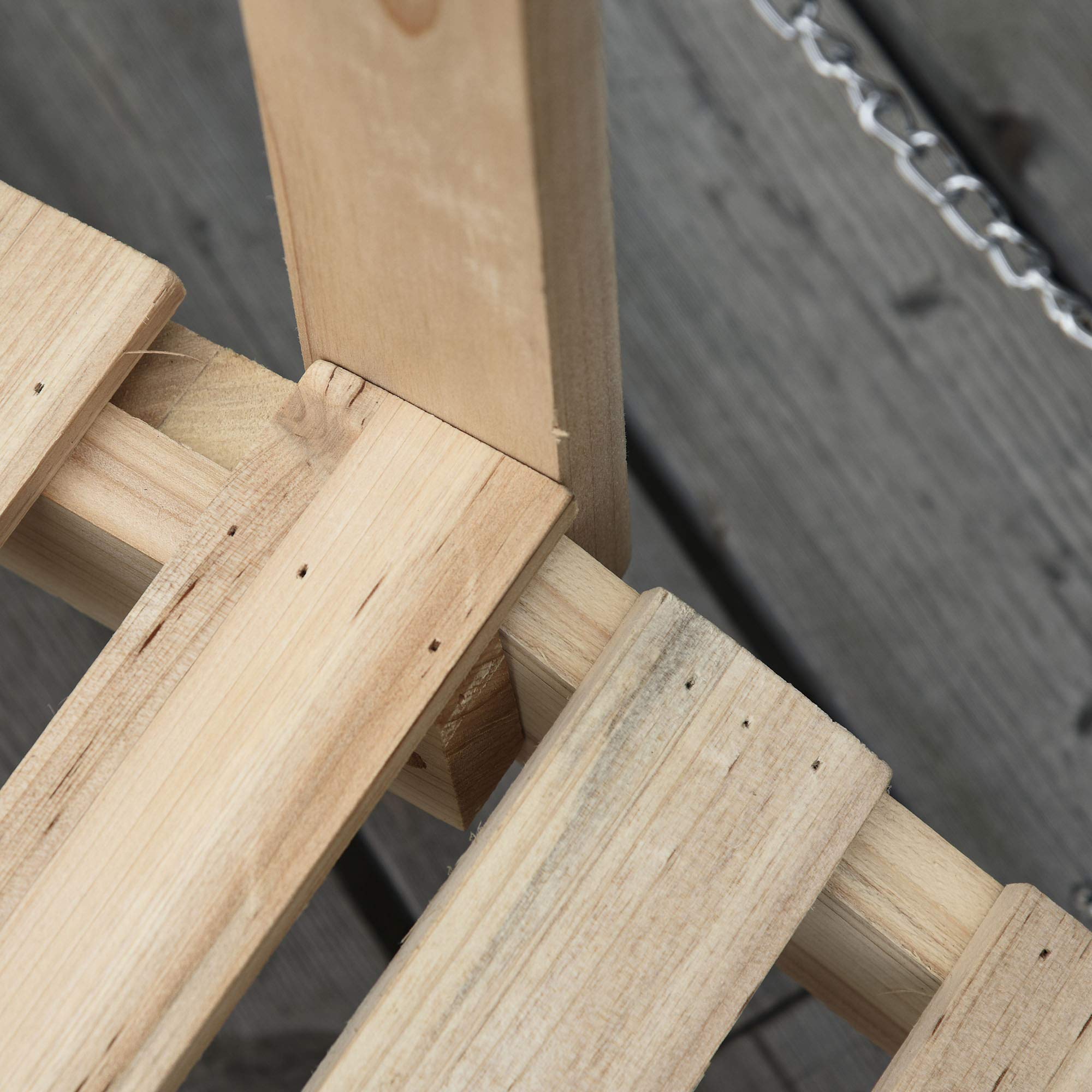 Outsunny Puente de Jardín de Madera con Pasamanos de Cadenas Metálicas Puente Decorativo para Estanque Carga 5 kg para Decoración Patio 100x32x48 cm Madera Natural