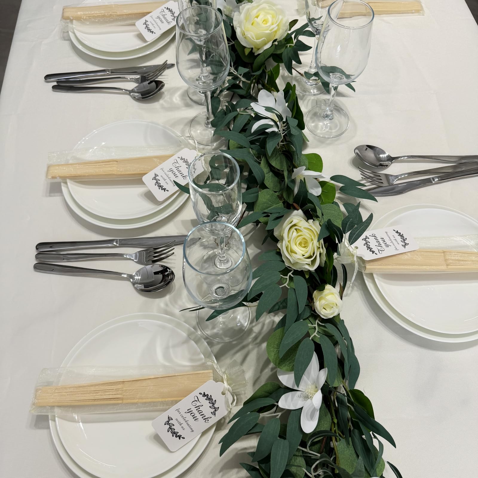 50 Stück Stoff-Handfächer aus Bambus, Handfächer, gefaltet, mit Organza-Beuteln und Dankesanhänger, Hochzeitsgeschenk, cremefarben