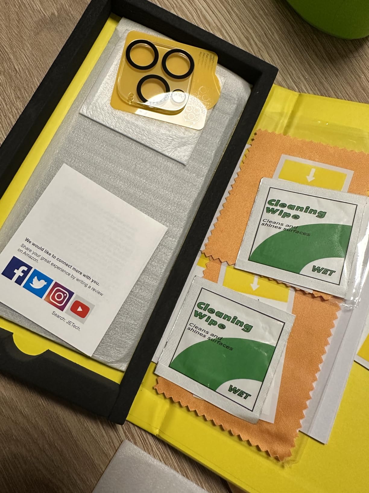 JETech Panzerglas Schutzfolie Für IPhone 15 Pro - Mit Kameraschutz & Easy Install