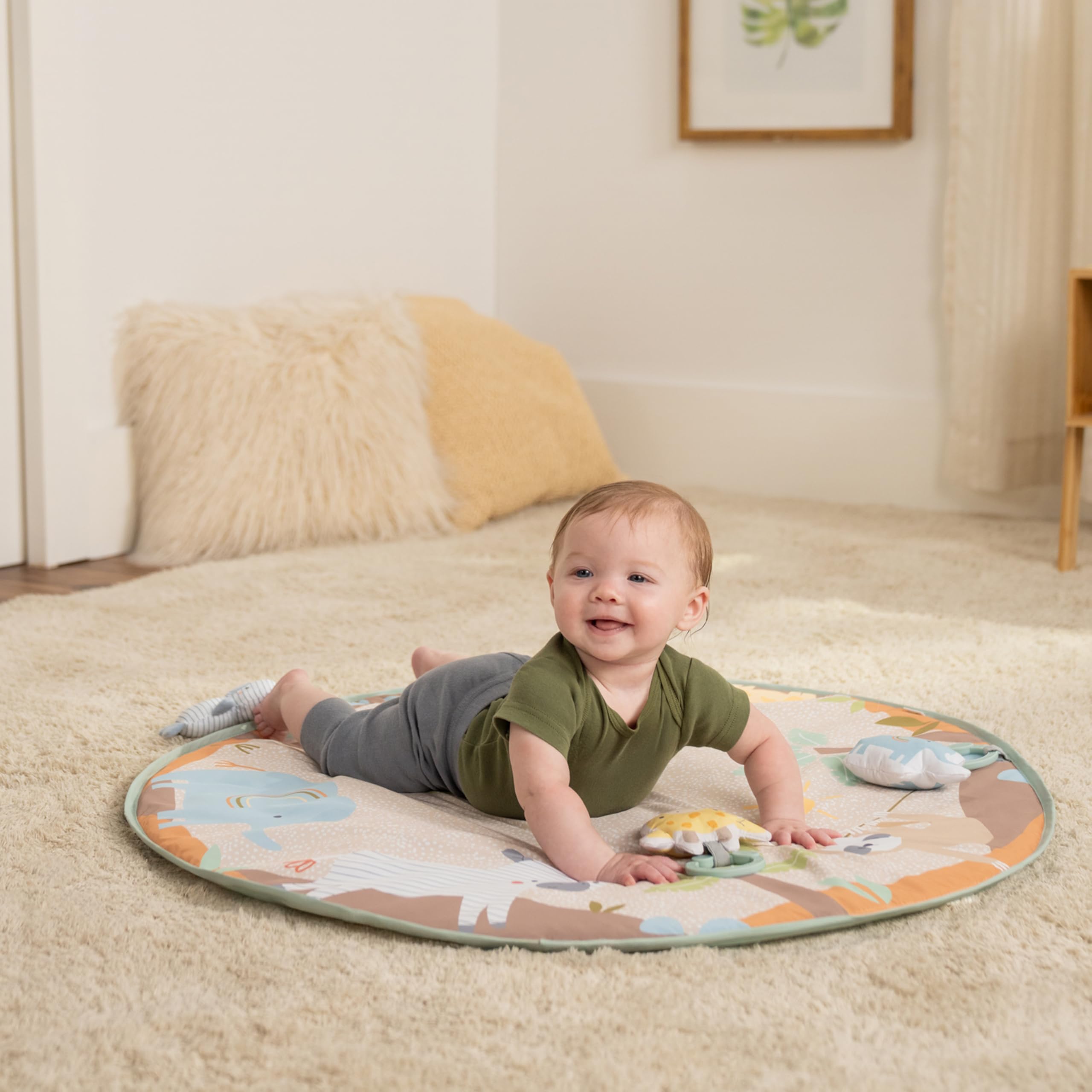 Ingenuity Wonder & Wood Alfombra de juego para bebé con arco de madera – Gimnasio plegable con barra en forma de A y 3 juguetes desmontables, alfombra lavable a máquina, 0 a 36 meses