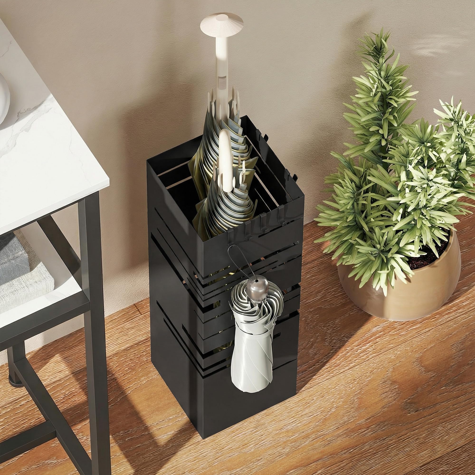 HOMCOM Paragüero Metálico, Soporte de Paraguas con 4 Ganchos y Bandeja de Goteo Extraíble, Paragüero Negro para Entrada, Oficina, 15,5x15,5x49 cm