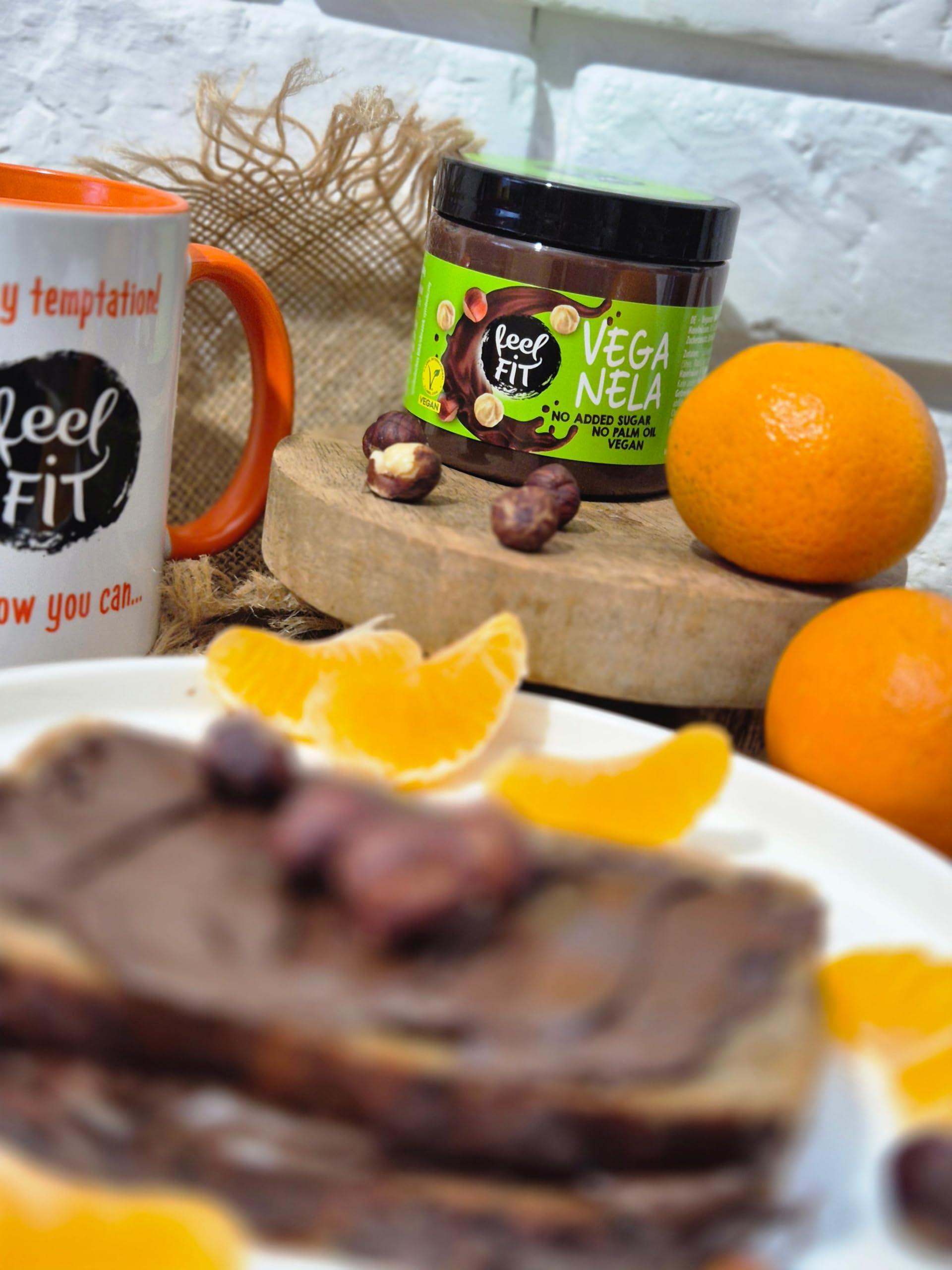 Feel FIT VEGANELA - Haselnuss-Kakao-Aufstrich 6 x 200 g – vegan, ohne Zuckerzusatz, ohne Palmöl – Schoko-Nuss-Creme, Brotaufstrich ohne Zucker