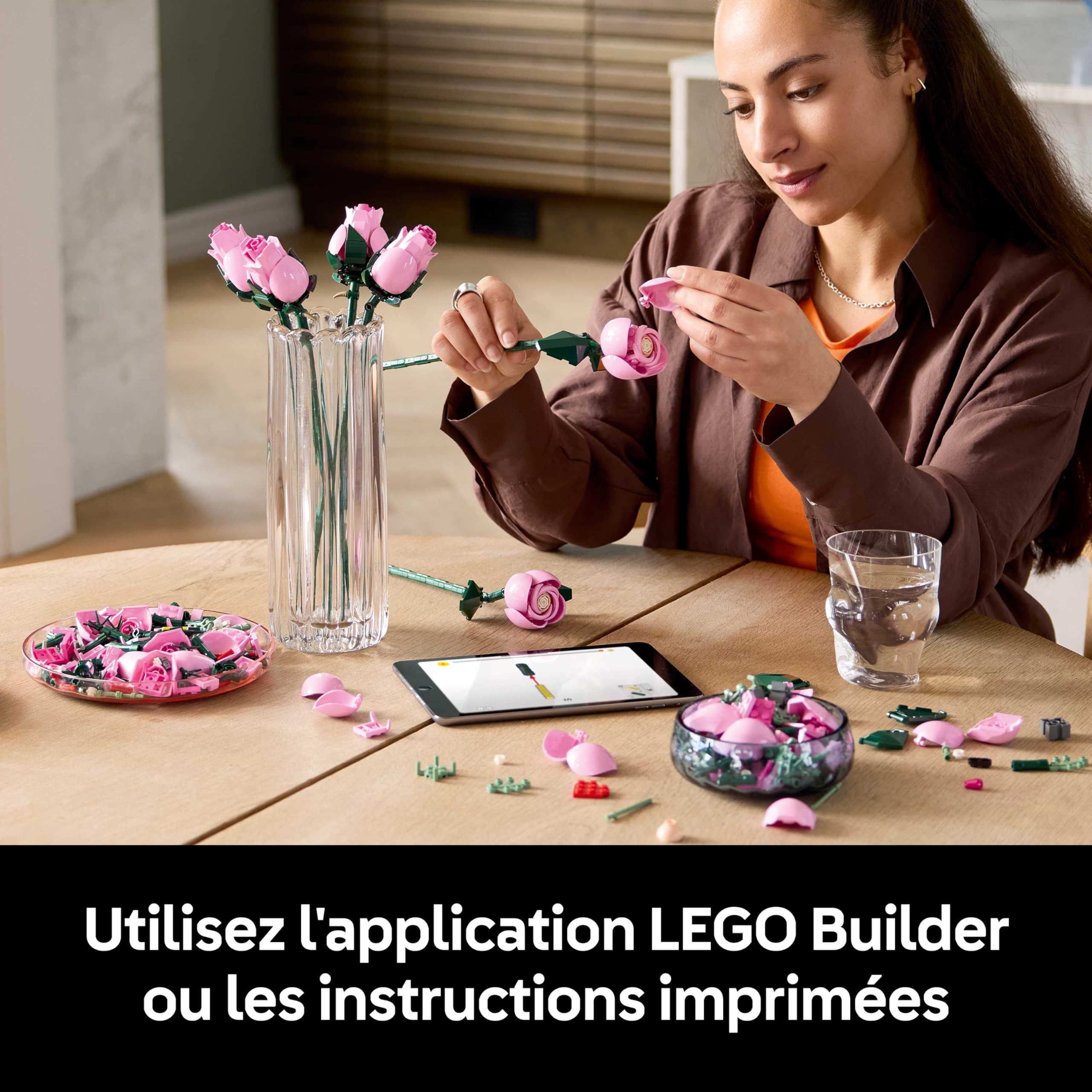 LEGO Botanicals Bouquet de Roses Roses - Set de Construction pour Adulte - 12 Fleurs Artificielles & 4 Brins de Gypsophile pour Décoration Intérieure - Idée de Cadeau DIY pour Femme ou Homme 10374