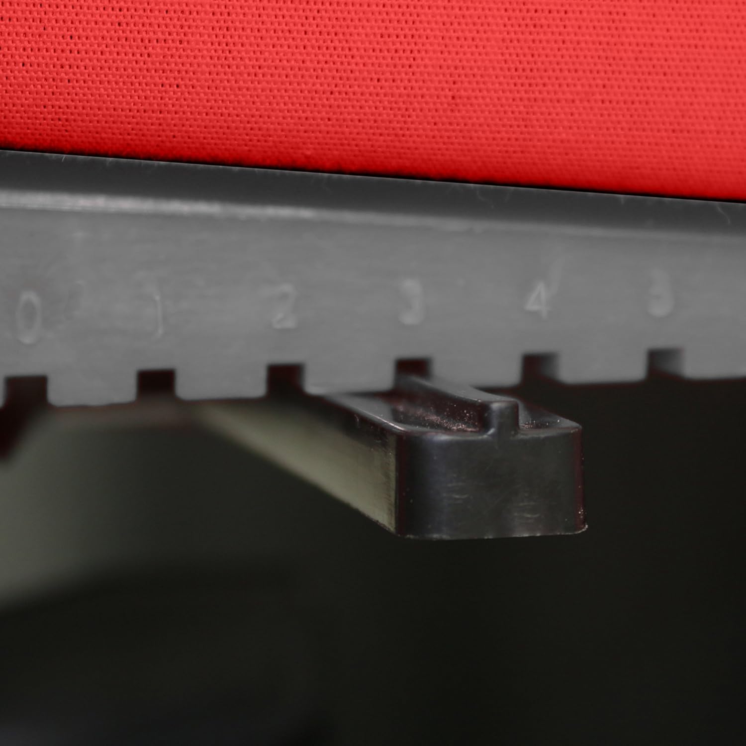 Chapin 84700A 25-Pound Professional Bag Seeder, (1 Bag Seeder/Package) : Patio, Lawn & Garden