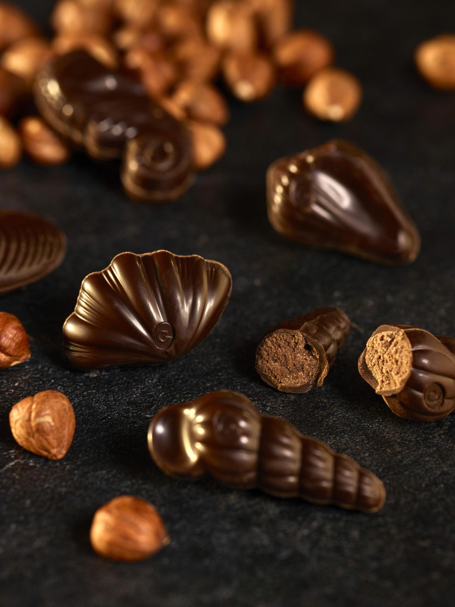 Guylian Bombones de Chocolate Belga, Colección de Mini Bombones, Incluyen Praliné, 37 Unidades por Envase, 417 g