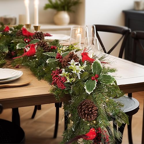 WBHome Guirnalda de Navidad preiluminada de lujo de 6 pies con toque real, vegetación de invierno con cardenal, hoja de acebo y aguja de pino, disponible en Yaxa Guatemala