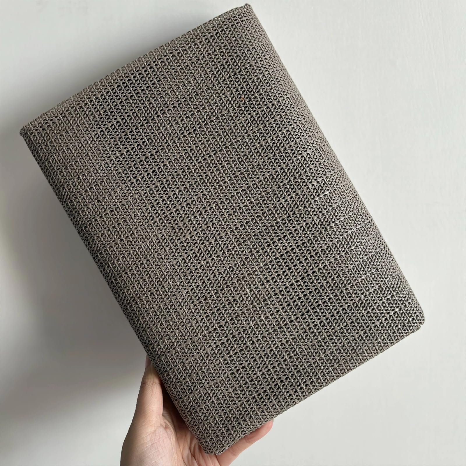 Tapis antidérapant pour stopper les glissades sur parquet et carrelage